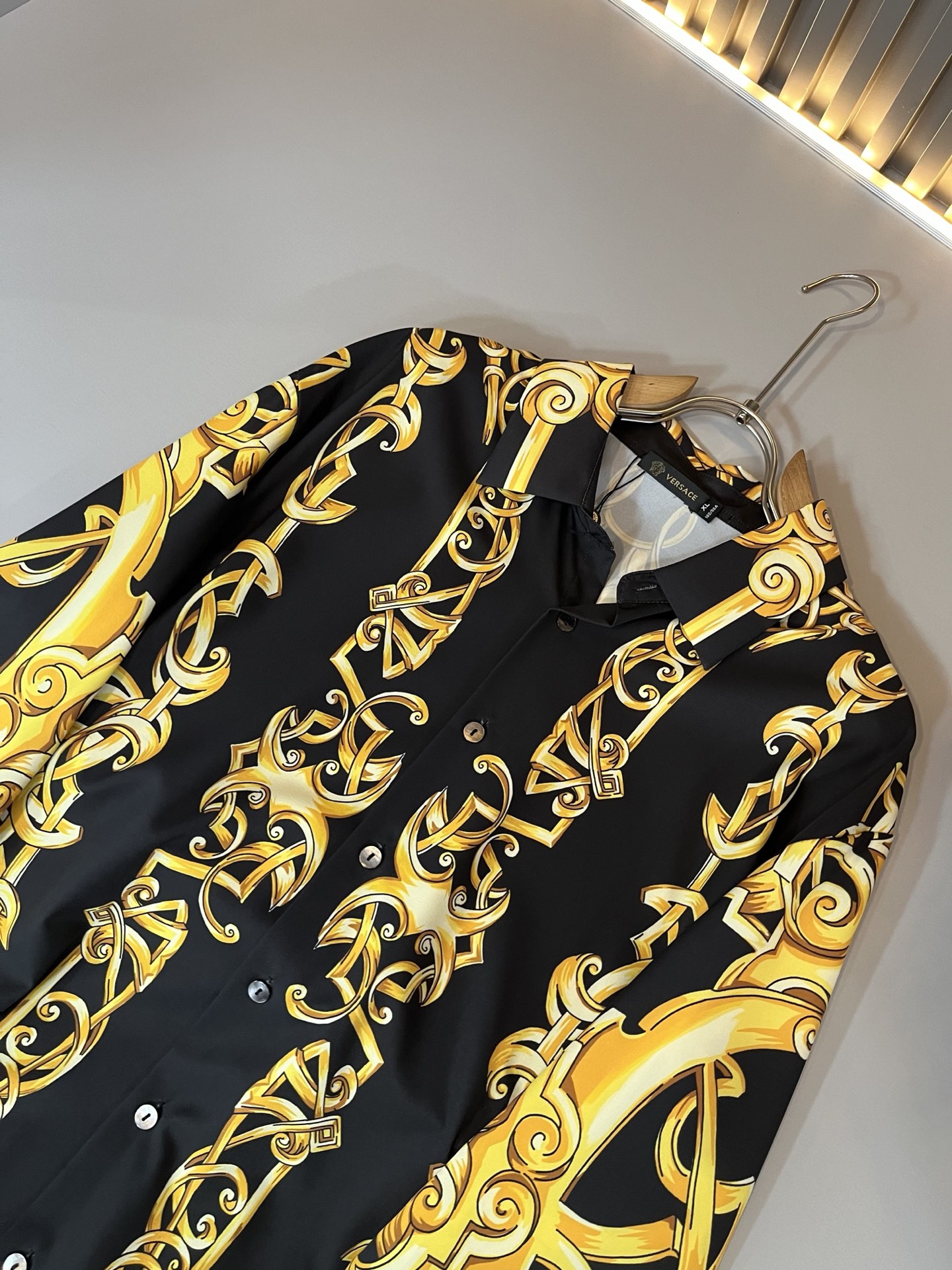 VERS*CE/范*哲 2025春夏新品原单长袖衬衣，VERS*CE/范*哲 贸易公司渠道 产品 值的推