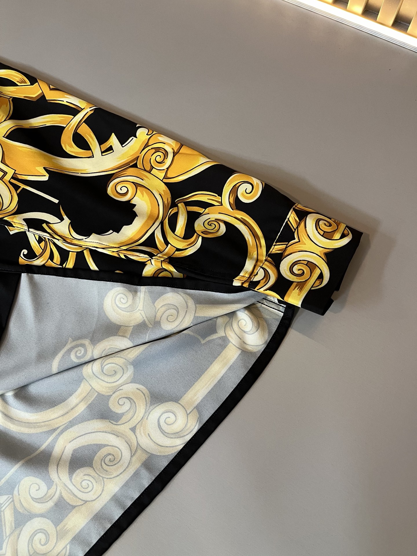 VERS*CE/范*哲 2025春夏新品原单长袖衬衣，VERS*CE/范*哲 贸易公司渠道 产品 值的推