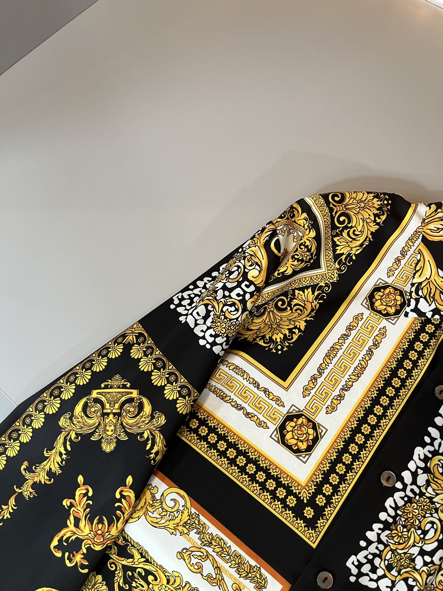 VERS*CE/范*哲 2025春夏新品原单长袖衬衣，VERS*CE/范*哲 贸易公司渠道 产品 值的推