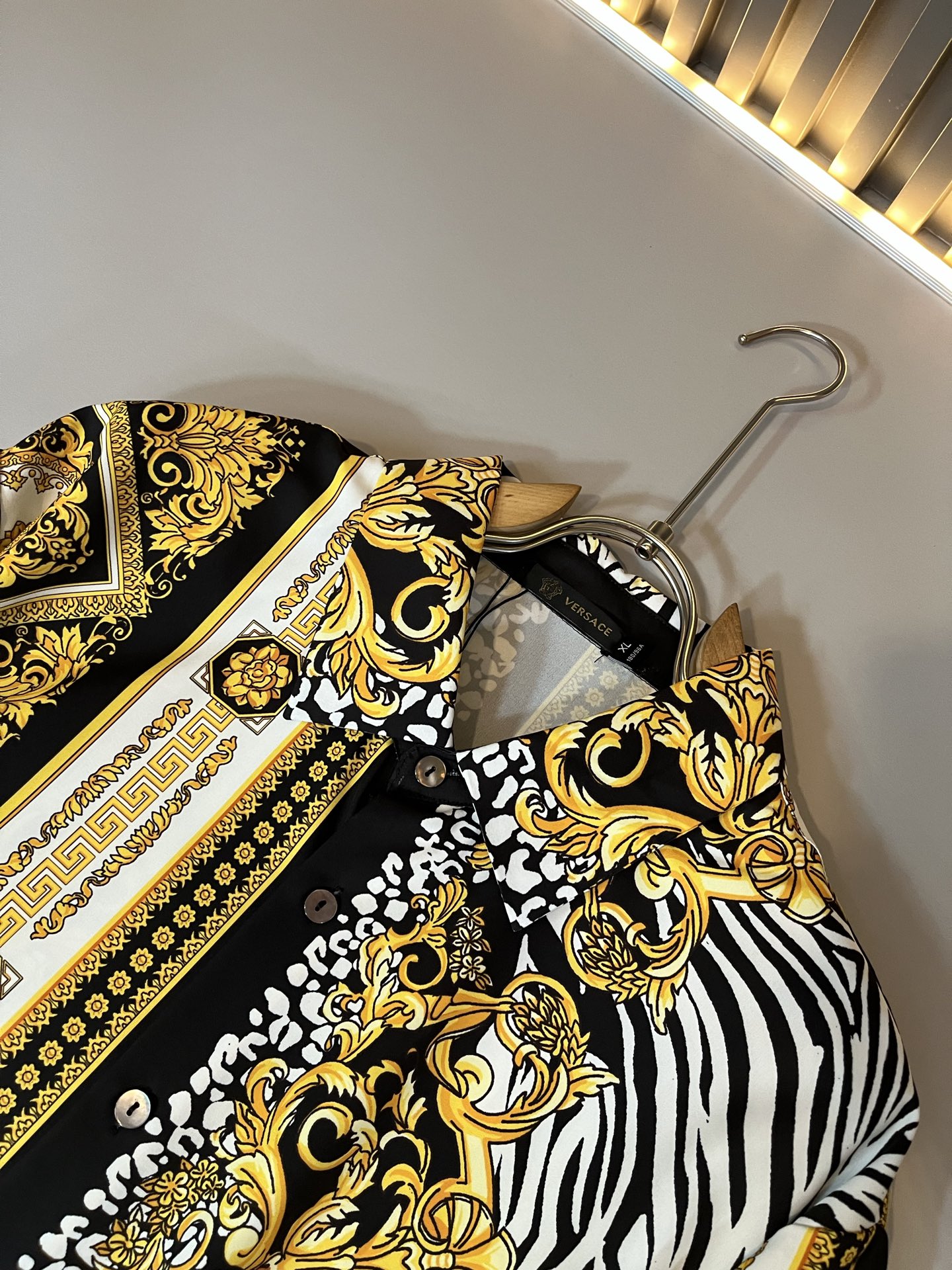 VERS*CE/范*哲 2025春夏新品原单长袖衬衣，VERS*CE/范*哲 贸易公司渠道 产品 值的推