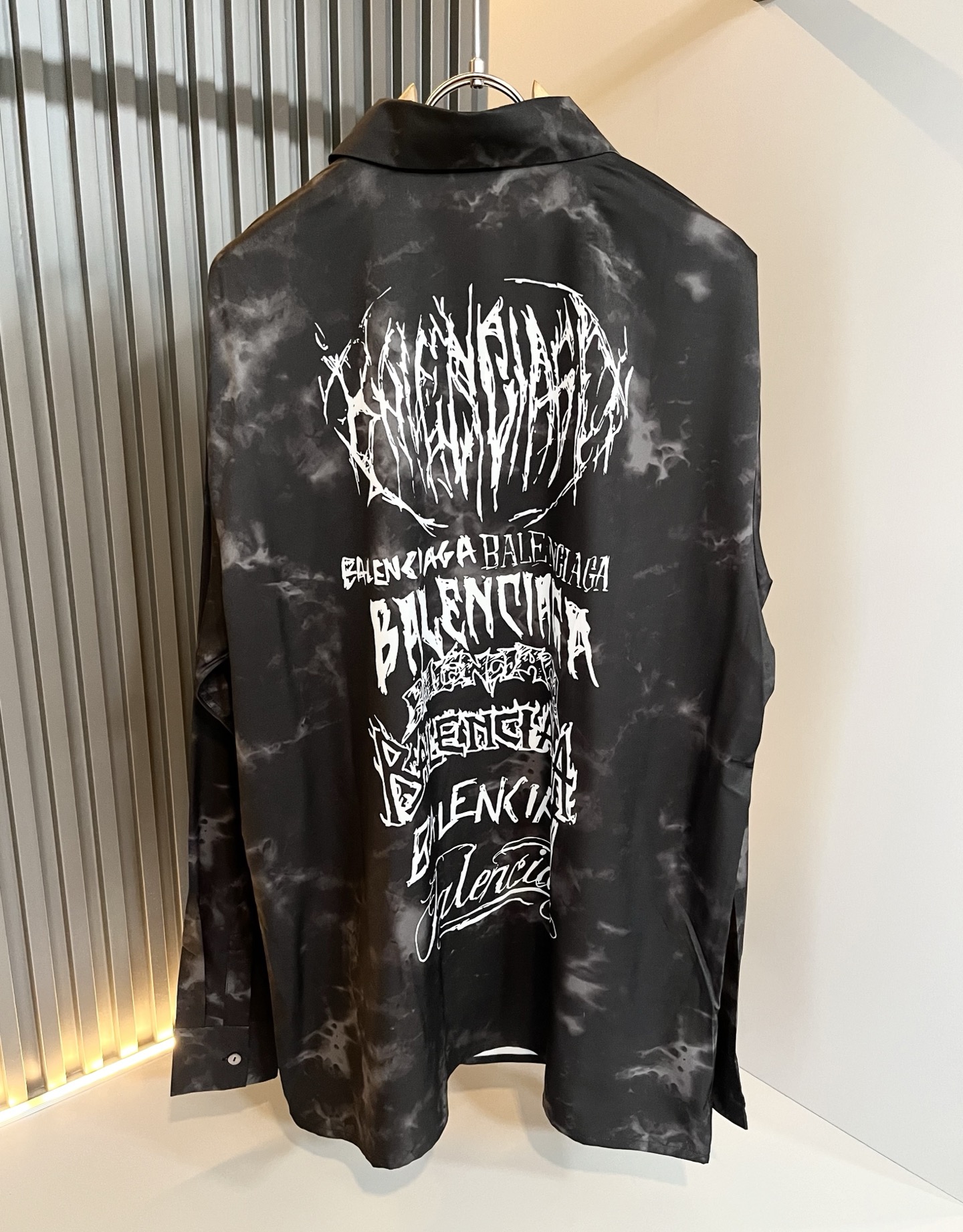 BALENCI*GA巴黎*家 2025春夏新款男女同款👫衬衣，走秀图案印花时尚休闲短袖衬衣，胸前logo