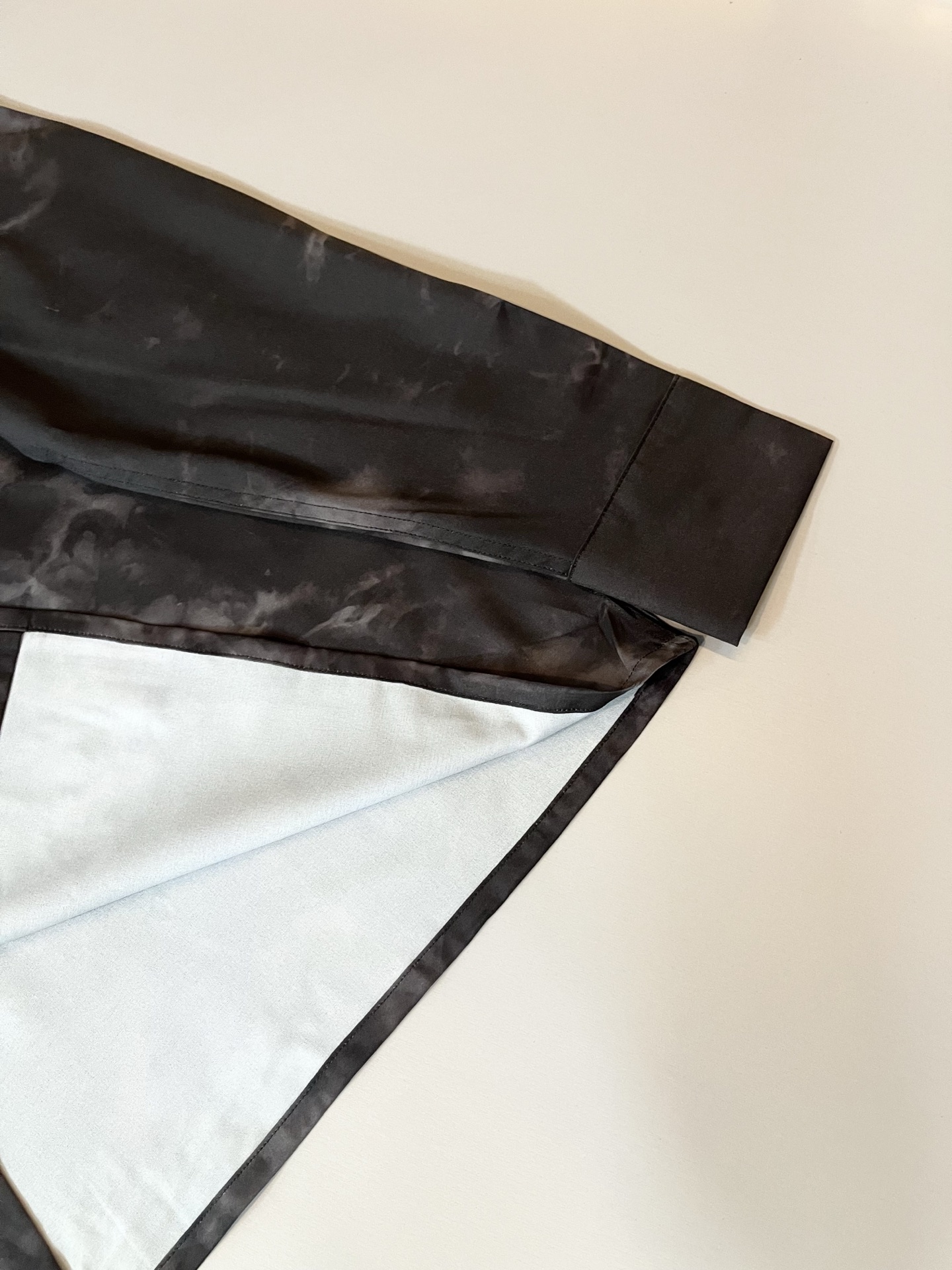 BALENCI*GA巴黎*家 2025春夏新款男女同款👫衬衣，走秀图案印花时尚休闲短袖衬衣，胸前logo