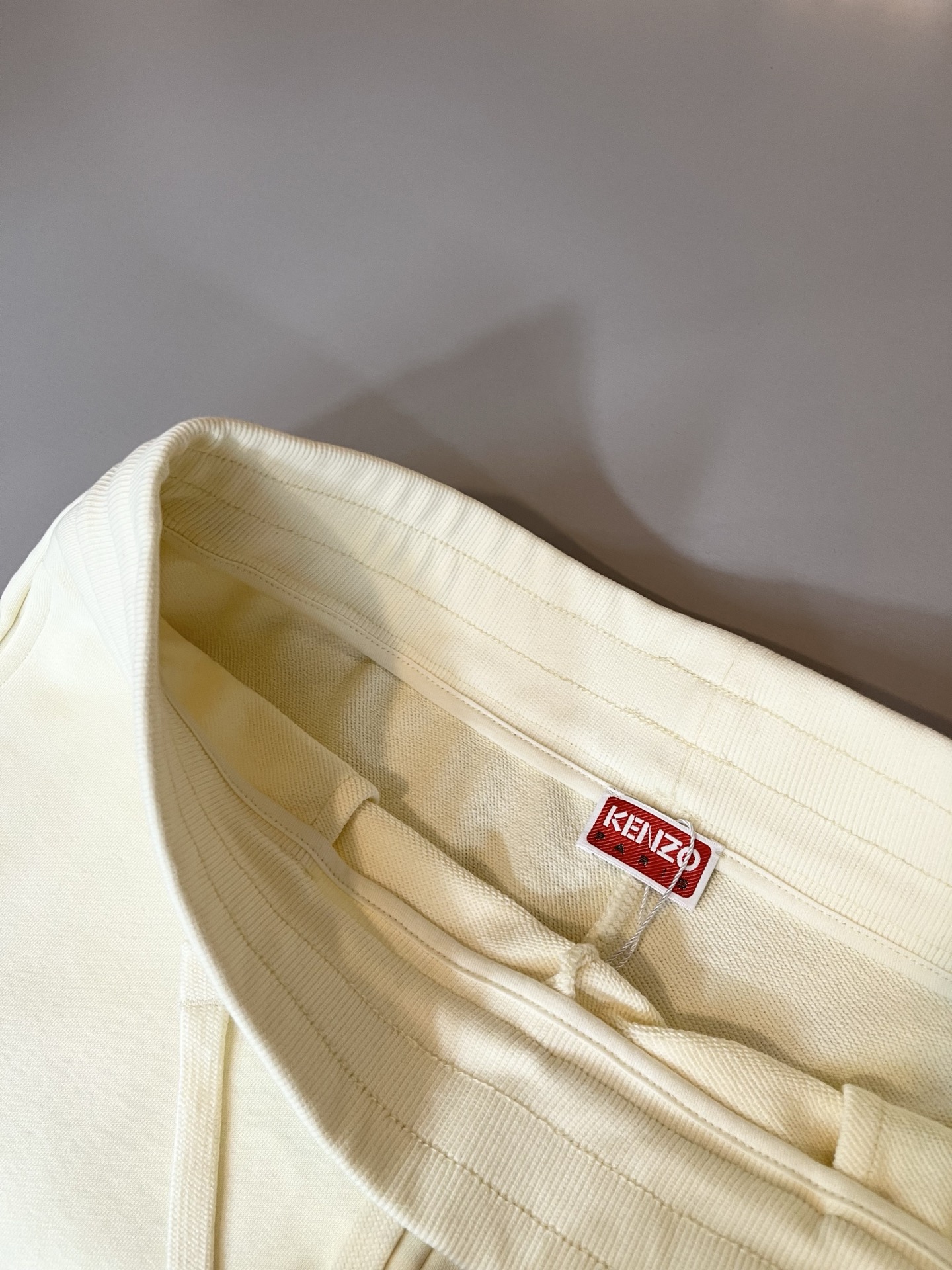 KENZ*高田*三 2025春夏新品男女同款👫短裤，传承经典著作改良后的新品更加的具有立体感官，裤腿lo