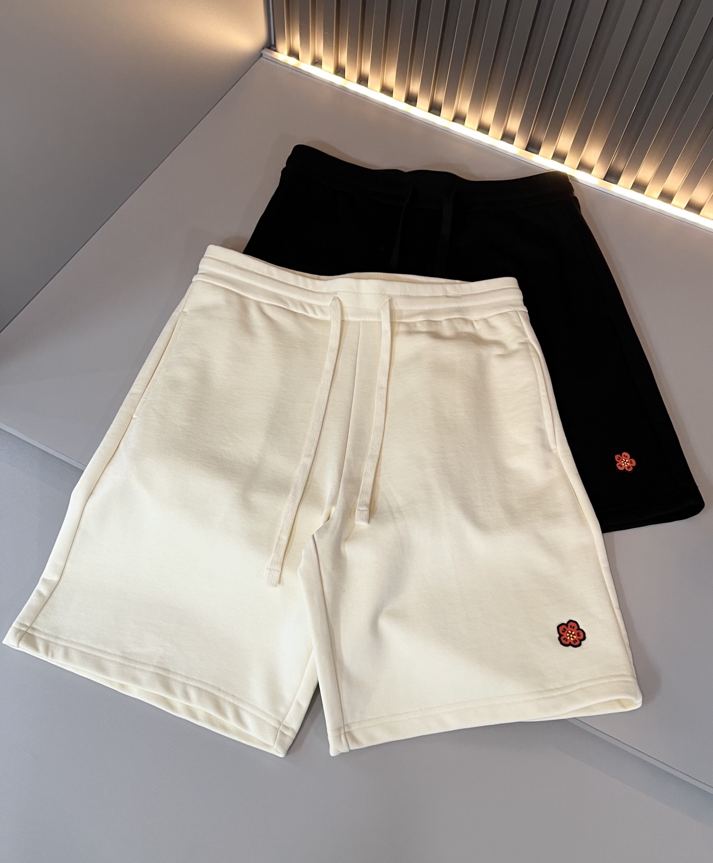 KENZ*高田*三 2025春夏新品男女同款👫短裤，传承经典著作改良后的新品更加的具有立体感官，裤腿lo