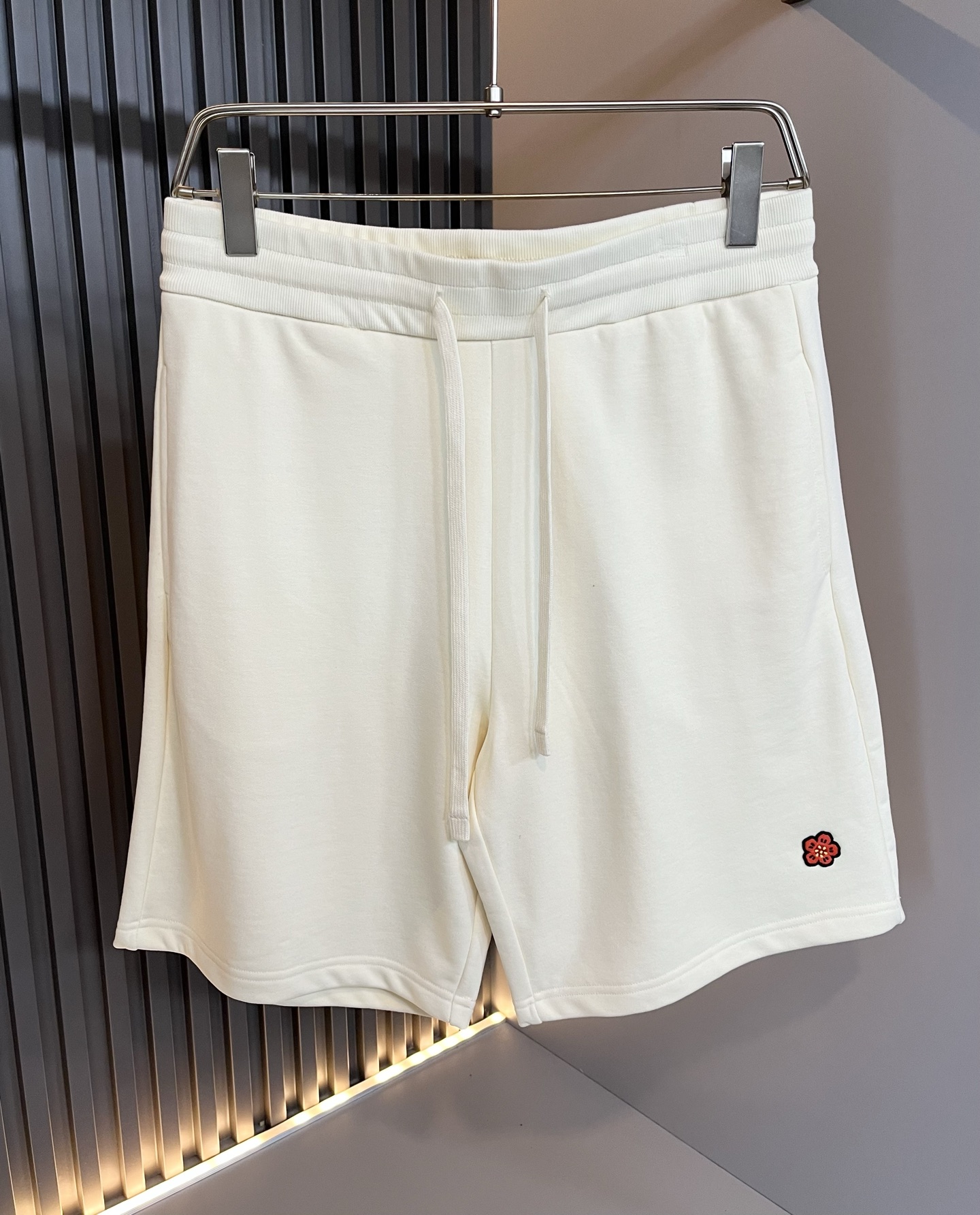 KENZ*高田*三 2025春夏新品男女同款👫短裤，传承经典著作改良后的新品更加的具有立体感官，裤腿lo