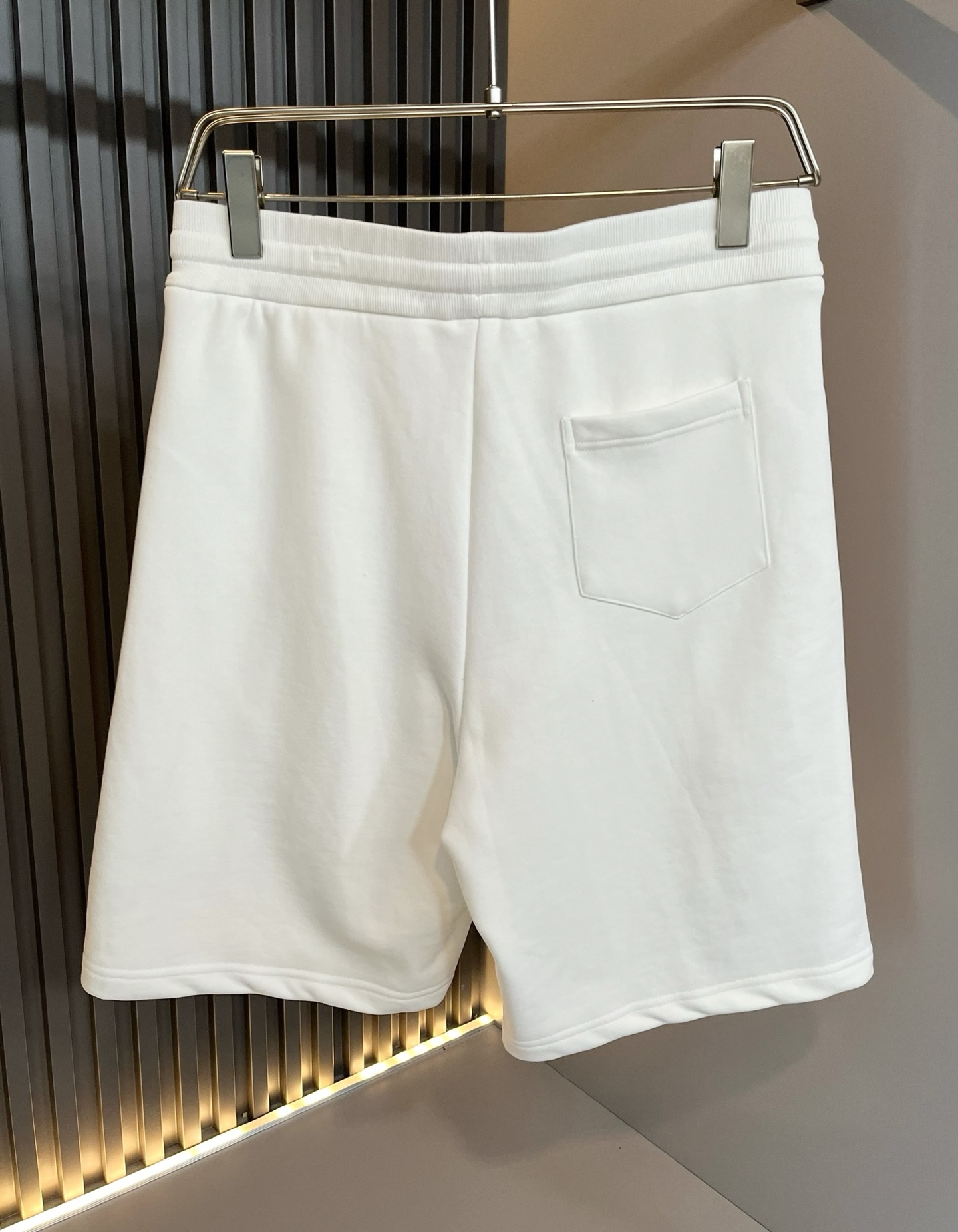 KENZ*高田*三 2025春夏新品男女同款👫短裤，传承经典著作改良后的新品更加的具有立体感官，裤腿lo