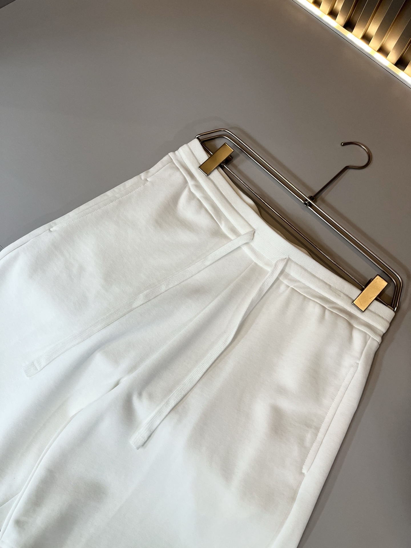 KENZ*高田*三 2025春夏新品男女同款👫短裤，传承经典著作改良后的新品更加的具有立体感官，裤腿lo