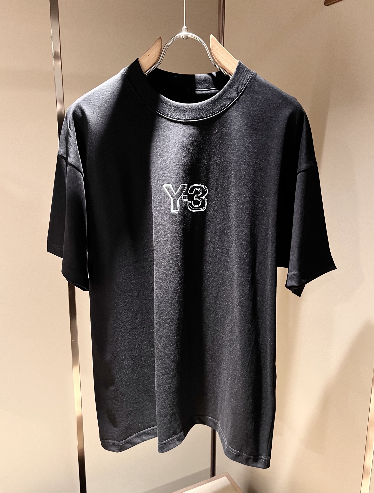  Y- 3山本*耀司 2025春夏新品男女同款👫做旧洗水短袖T恤 ，一面料上身舒适感非常好。炸街必须要拥