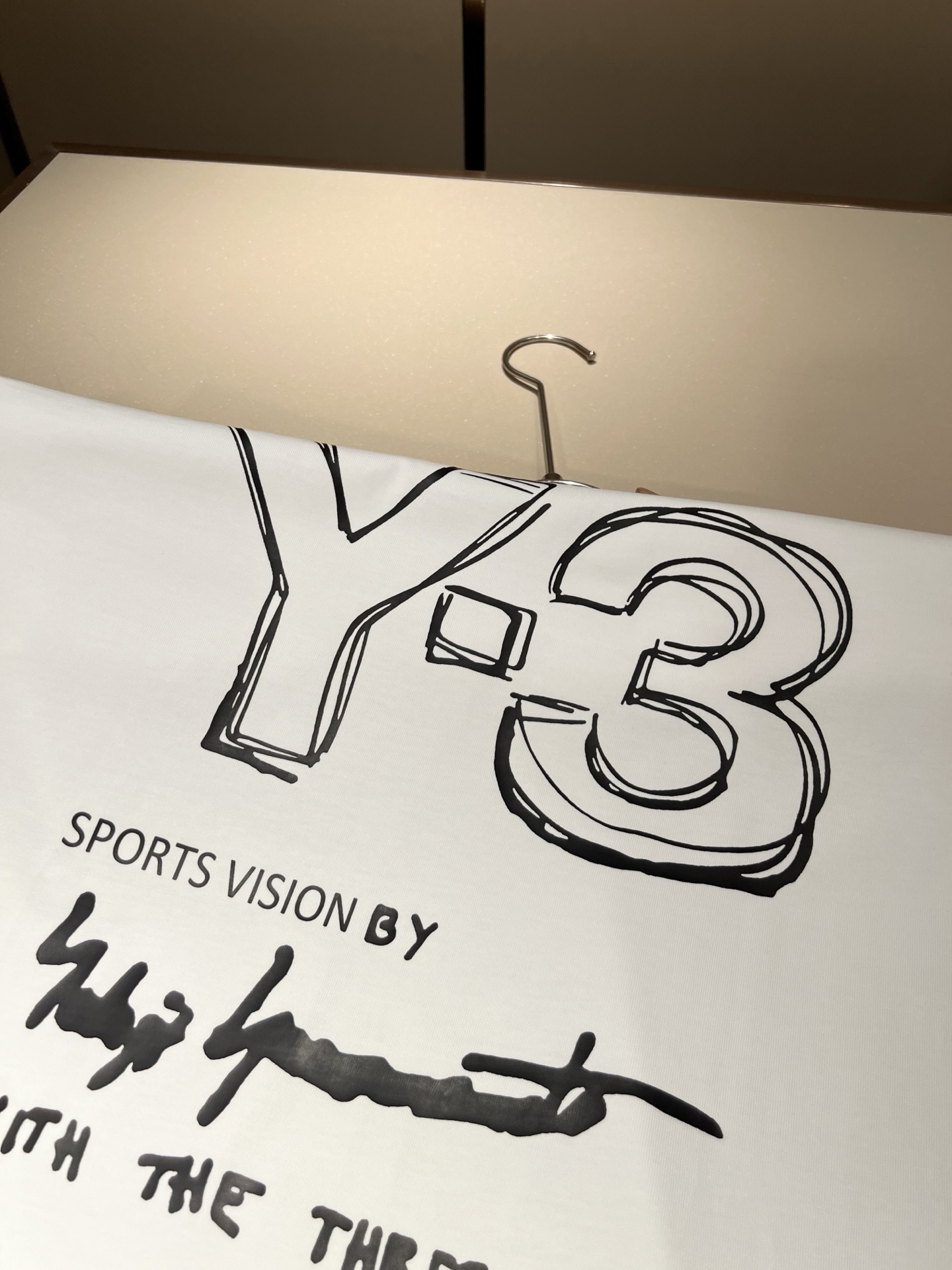  Y- 3山本*耀司 2025春夏新品男女同款👫做旧洗水短袖T恤 ，一面料上身舒适感非常好。炸街必须要拥