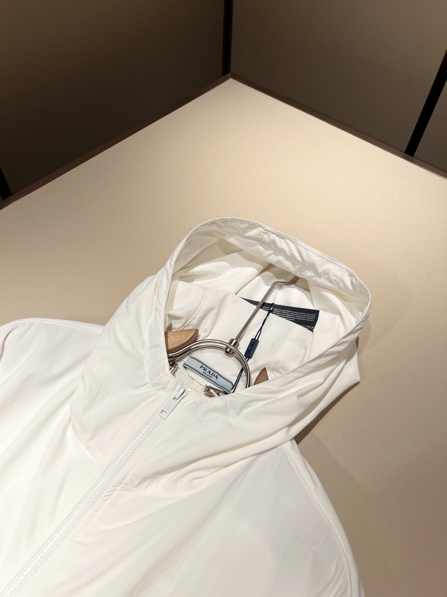  PRAD*A普*达2025秋冬休闲夹克外套，最新时尚休闲拉链夹克，时尚夹克外套!贸易公司渠道稀出，同步