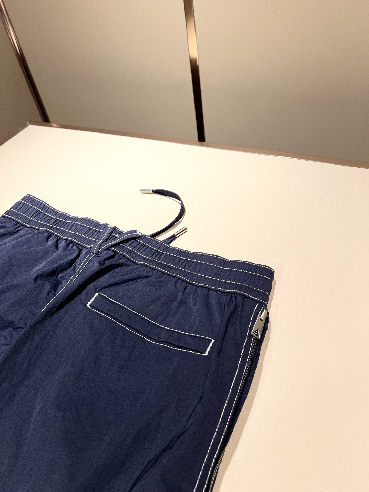  Botte*aVene*te葆碟家2025秋冬男士休闲套装，完美品相，第一眼看到这款夹克，百搭的实穿款