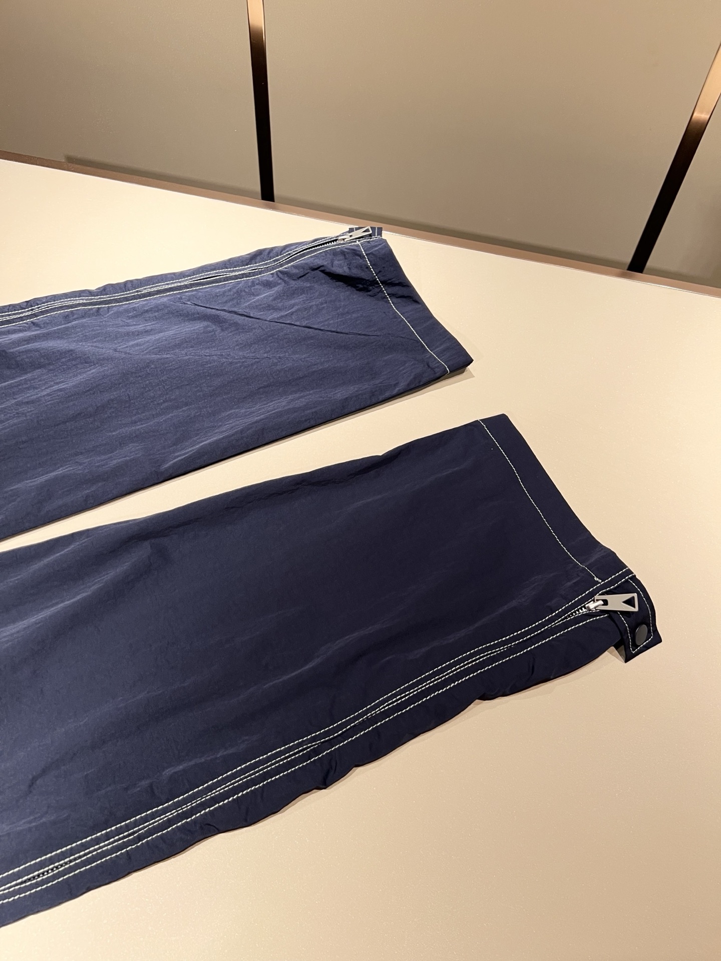  Botte*aVene*te葆碟家2025秋冬男士休闲套装，完美品相，第一眼看到这款夹克，百搭的实穿款