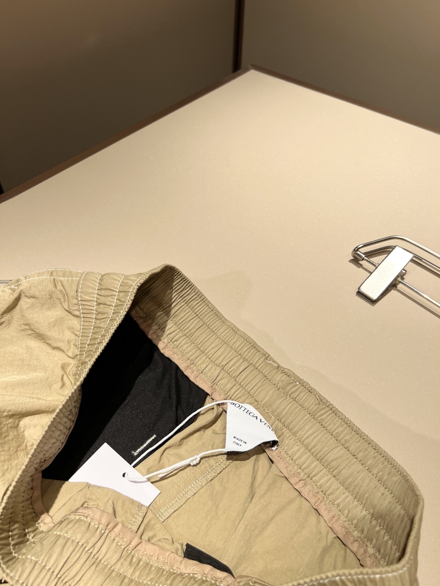  Botte*aVene*te葆碟家2025秋冬男士休闲套装，完美品相，第一眼看到这款夹克，百搭的实穿款