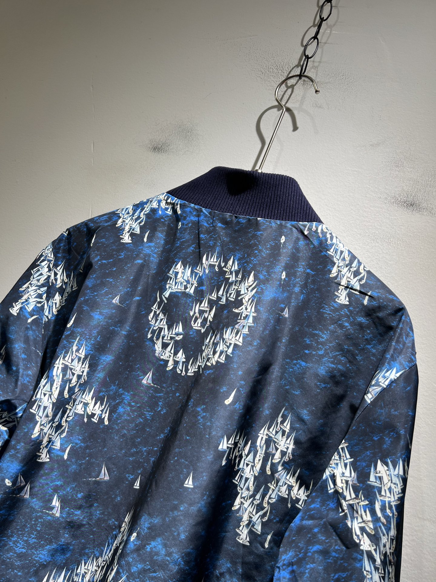  LouisVuitt*路易*登  ⚠️双面夹克！2025秋冬新品最新款夹克外套，立体老花图案装夹克外套