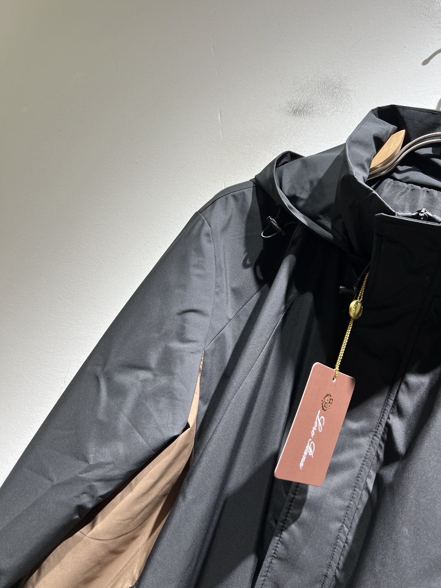  Loro Piana诺悠翩雅 2025秋冬新品男士休闲夹克外套，外贸公司订单！客供聚酯纤维材质，胸前l