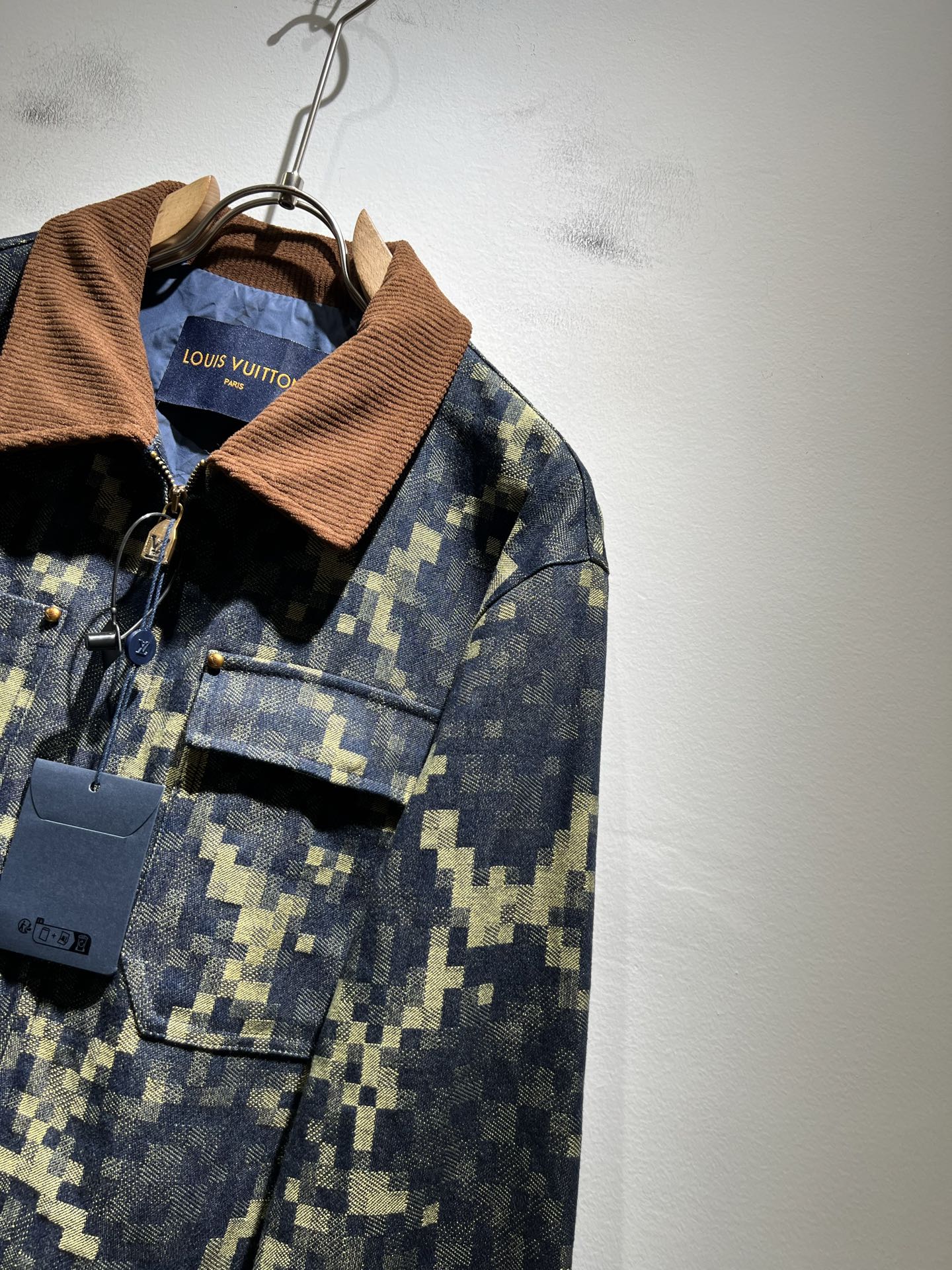  Louis Vuit*on 路易*登 2025秋冬新款轻奢男女同款👫牛仔夹克外套，路易家族的新高端，细