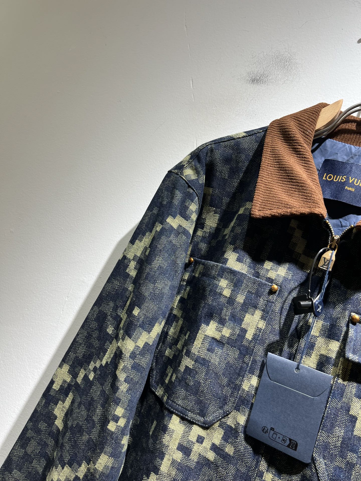  Louis Vuit*on 路易*登 2025秋冬新款轻奢男女同款👫牛仔夹克外套，路易家族的新高端，细