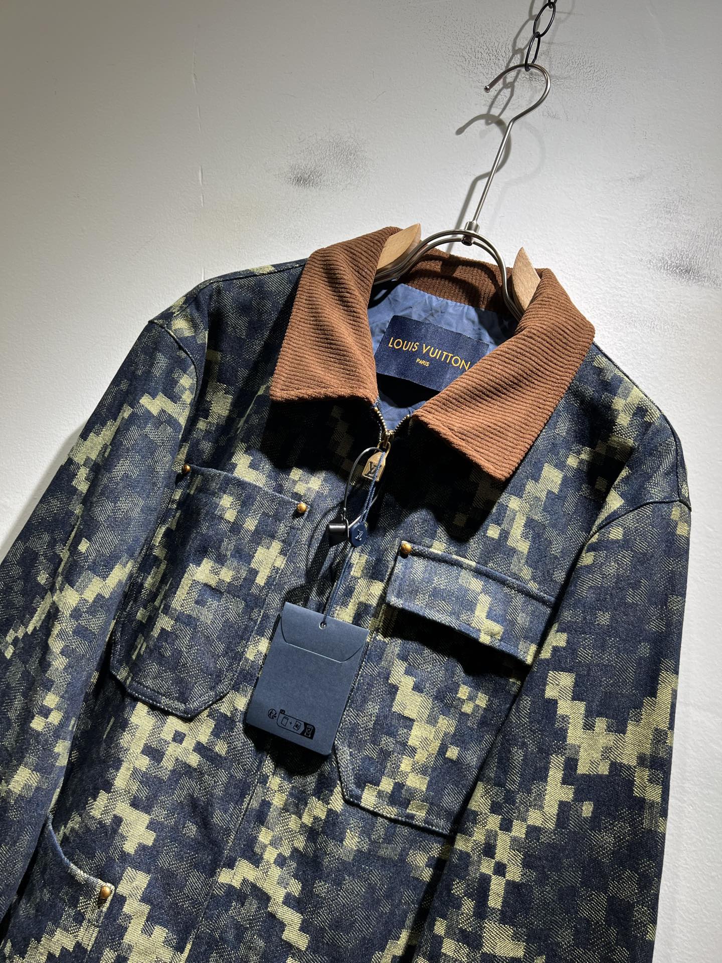  Louis Vuit*on 路易*登 2025秋冬新款轻奢男女同款👫牛仔夹克外套，路易家族的新高端，细