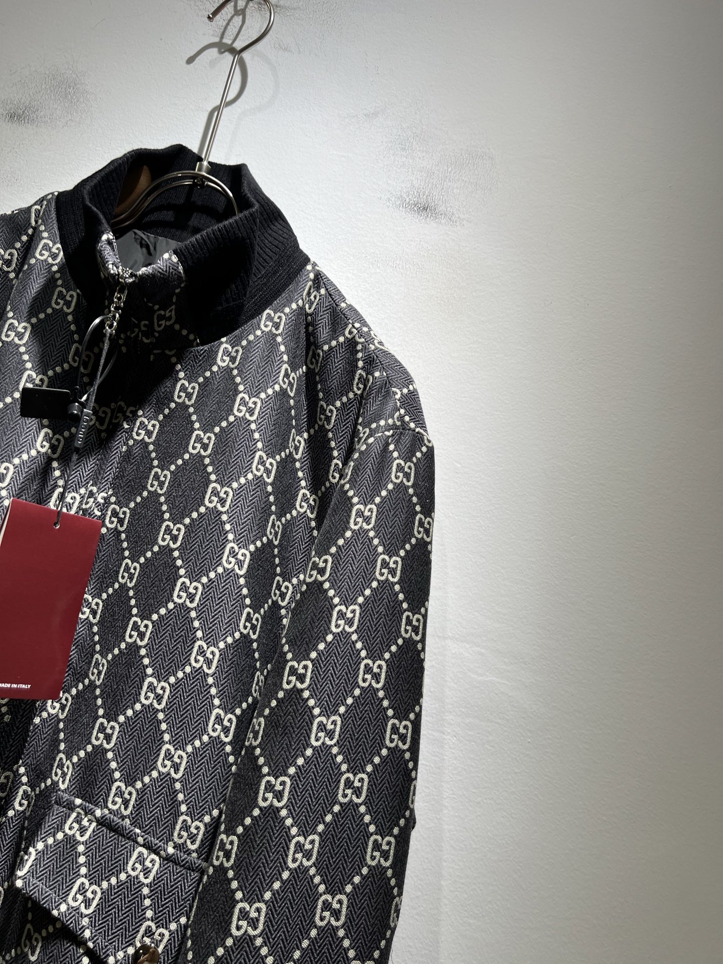  Gucc*古家 2025秋冬最新系列！男女同款👫夹克外套，贸易公司渠道稀出，同步官网发售 ！    新