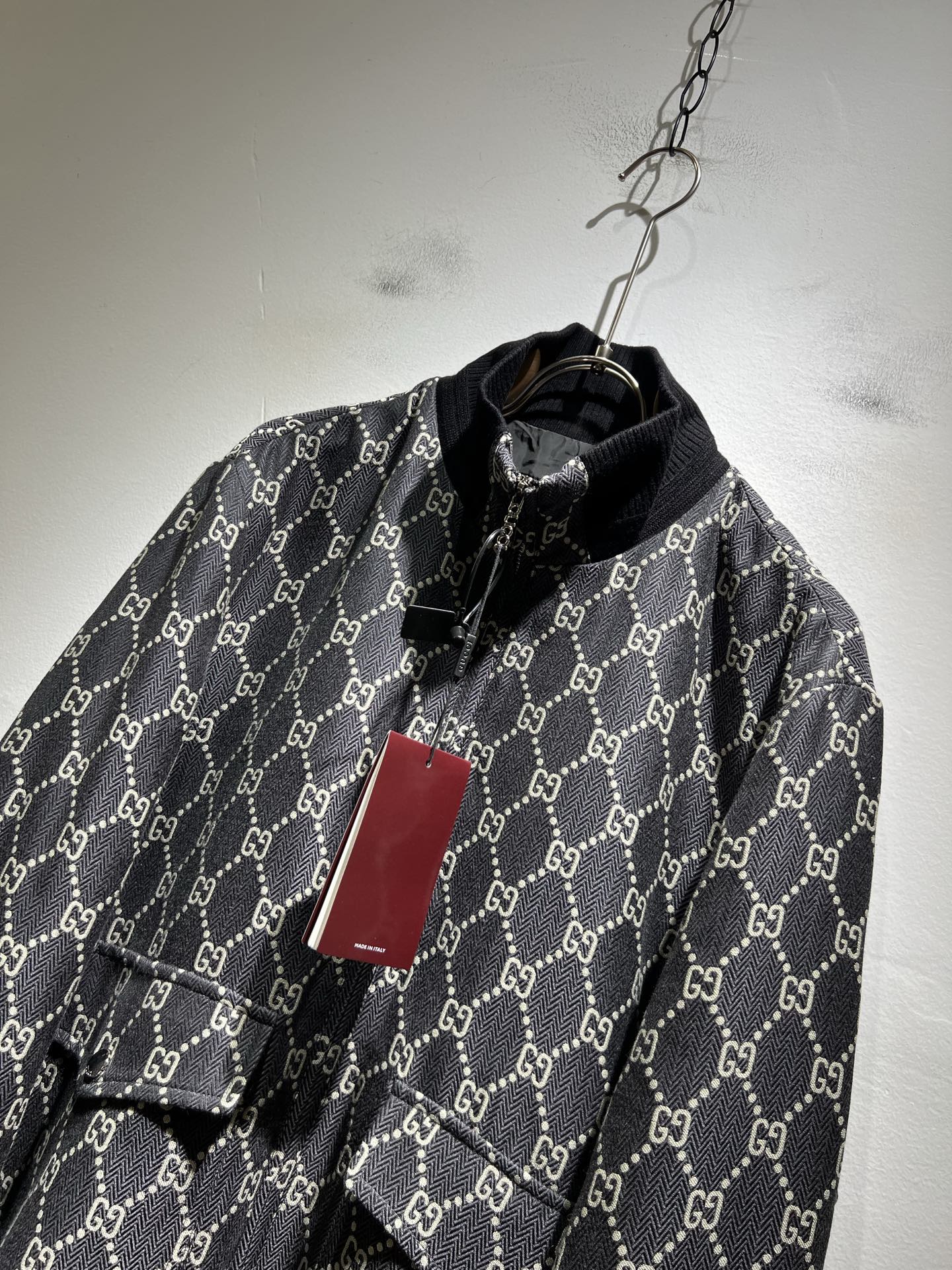  Gucc*古家 2025秋冬最新系列！男女同款👫夹克外套，贸易公司渠道稀出，同步官网发售 ！    新