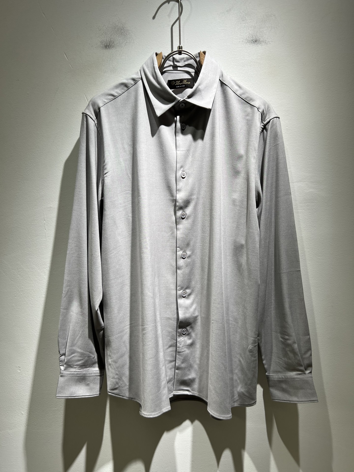  Loro Piana诺悠翩雅 2025秋冬男士衬衣，最新的贸易订单全品相！！网红款！上身舒适透气，不僵