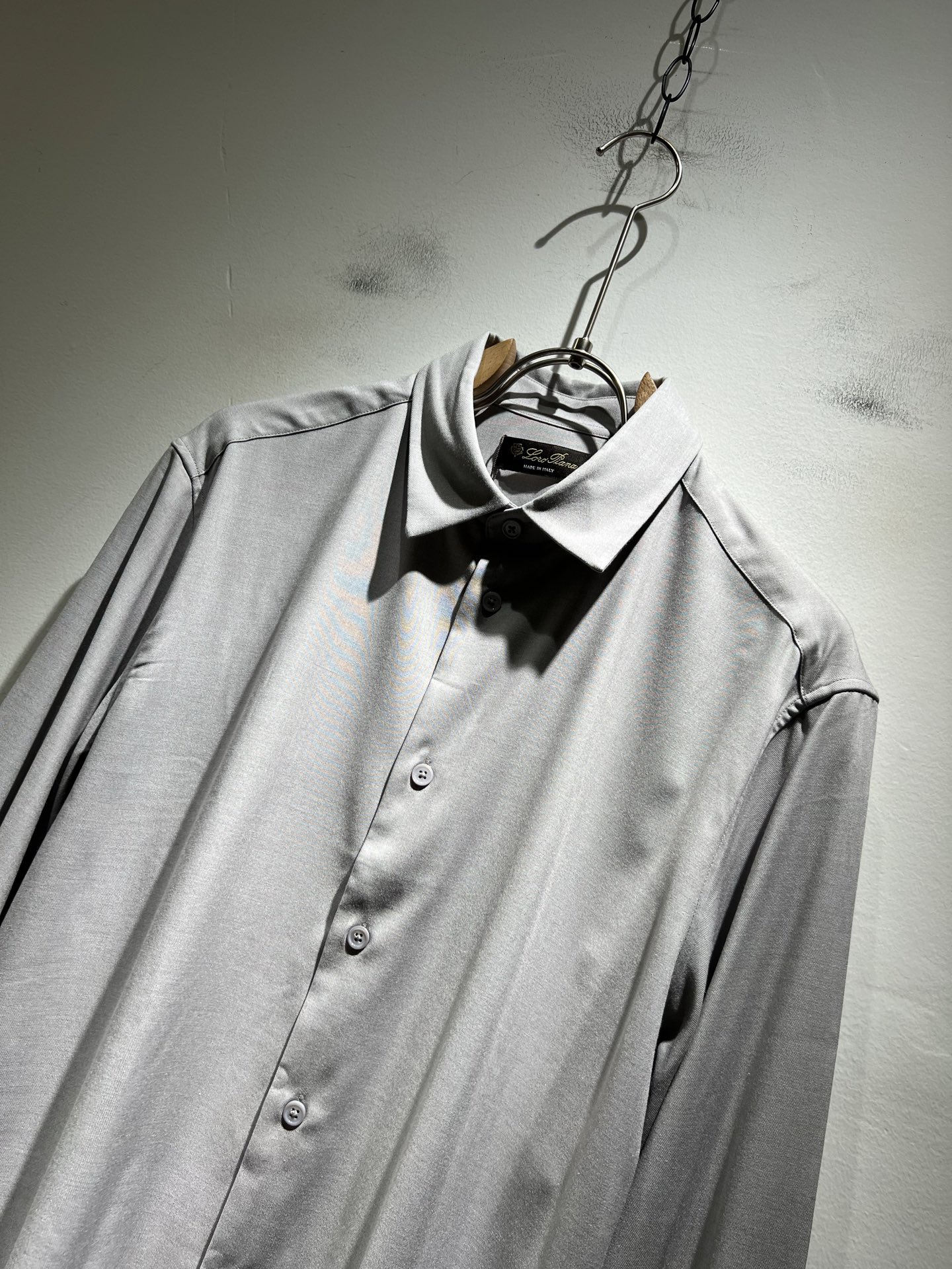  Loro Piana诺悠翩雅 2025秋冬男士衬衣，最新的贸易订单全品相！！网红款！上身舒适透气，不僵