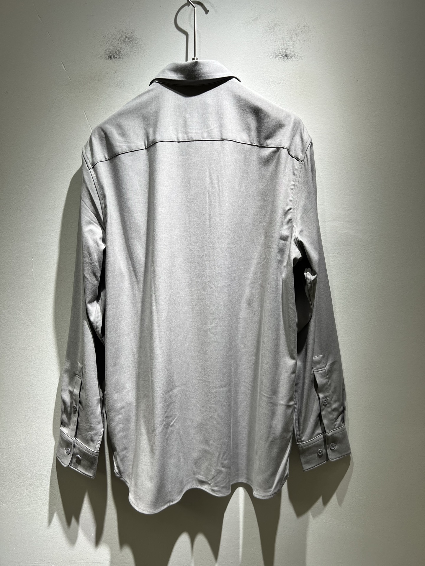  Loro Piana诺悠翩雅 2025秋冬男士衬衣，最新的贸易订单全品相！！网红款！上身舒适透气，不僵