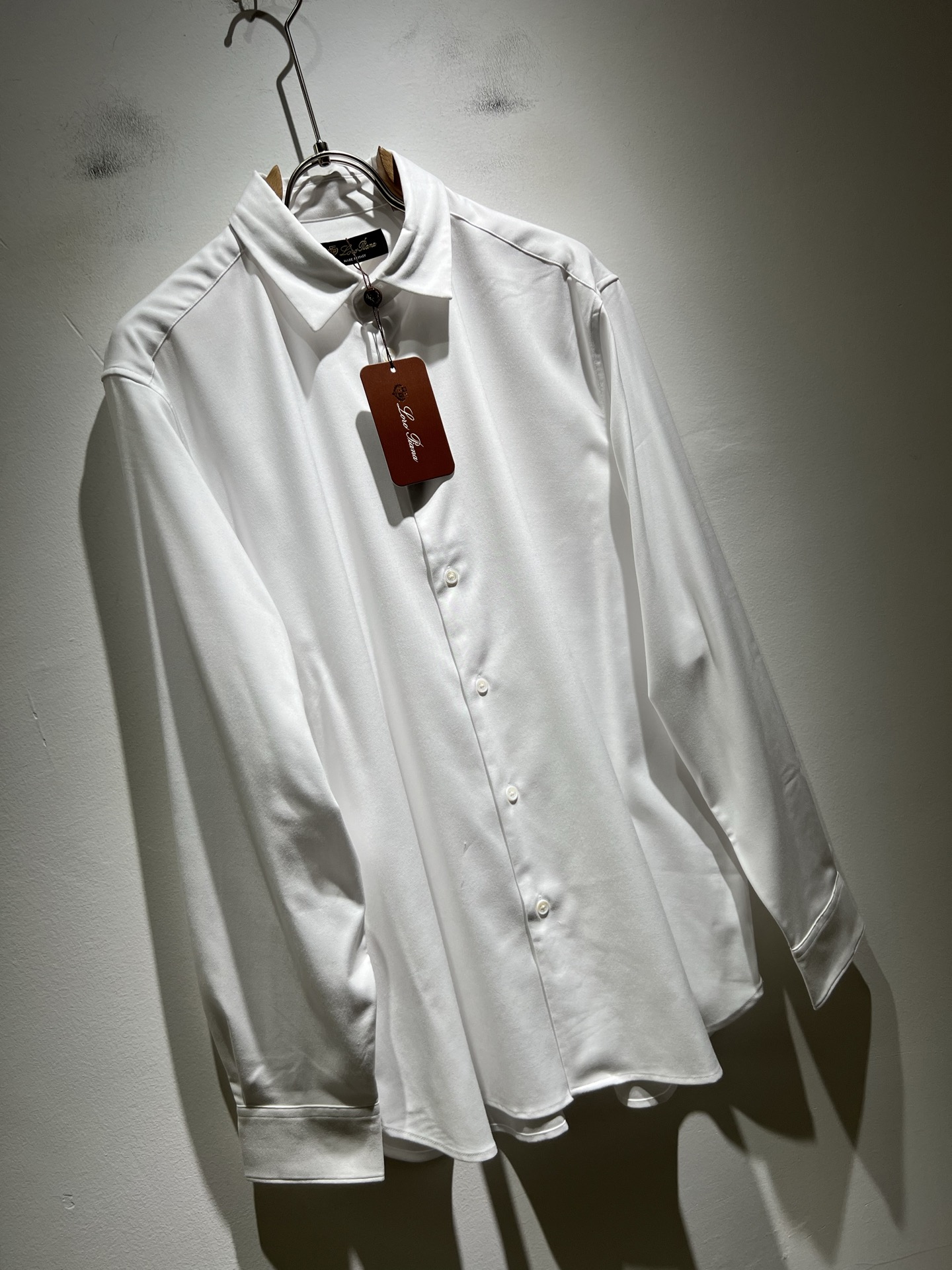  Loro Piana诺悠翩雅 2025秋冬男士衬衣，最新的贸易订单全品相！！网红款！上身舒适透气，不僵