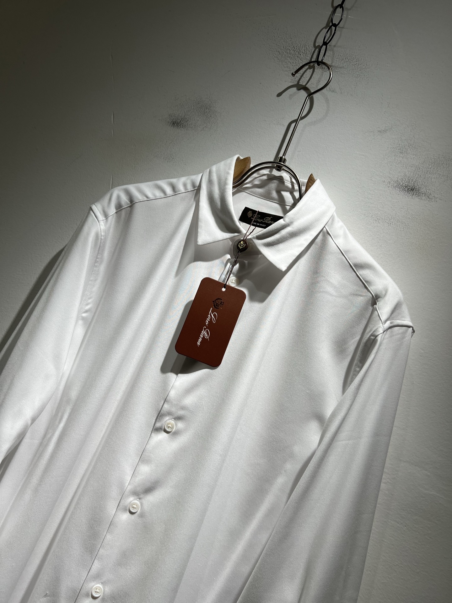  Loro Piana诺悠翩雅 2025秋冬男士衬衣，最新的贸易订单全品相！！网红款！上身舒适透气，不僵