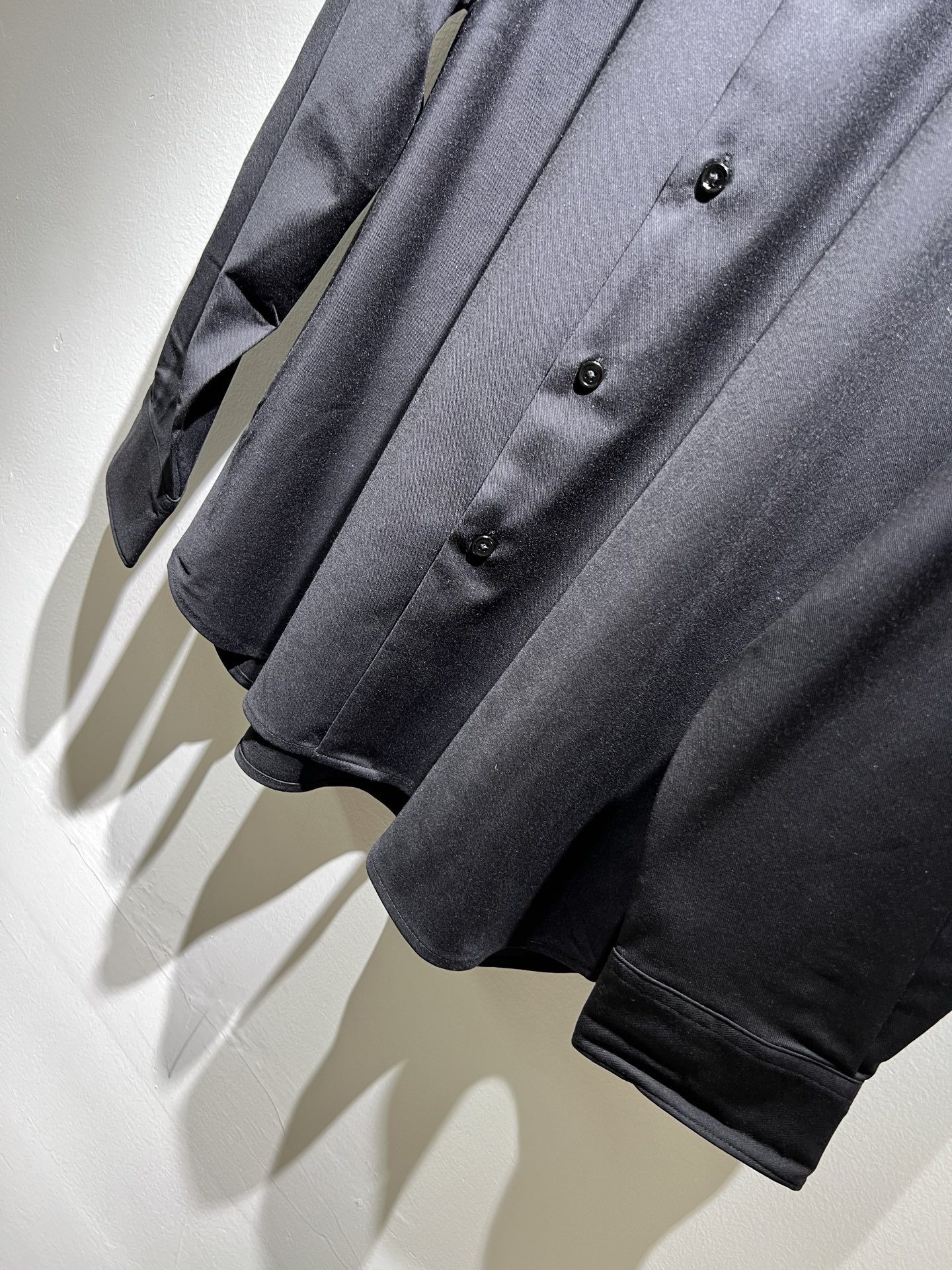  Loro Piana诺悠翩雅 2025秋冬男士衬衣，最新的贸易订单全品相！！网红款！上身舒适透气，不僵