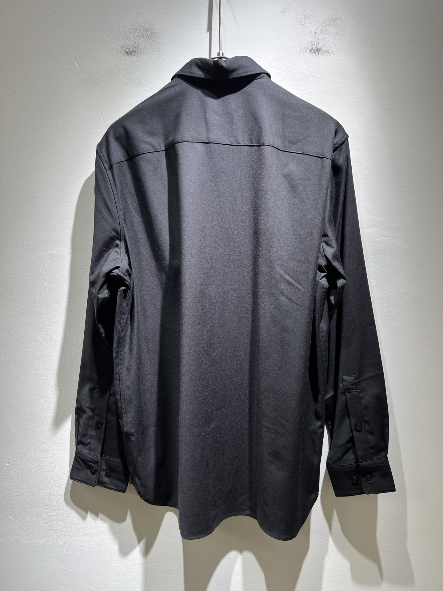  Loro Piana诺悠翩雅 2025秋冬男士衬衣，最新的贸易订单全品相！！网红款！上身舒适透气，不僵