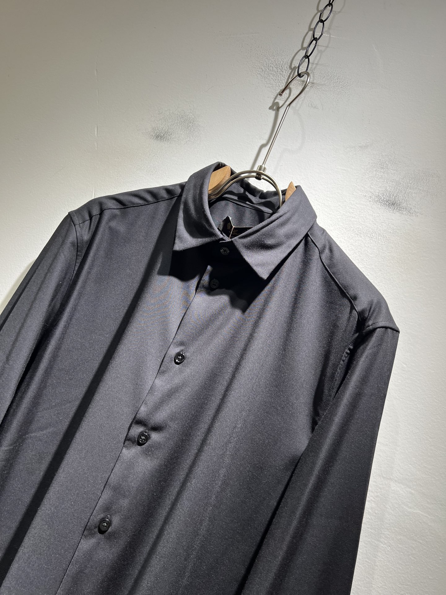  Loro Piana诺悠翩雅 2025秋冬男士衬衣，最新的贸易订单全品相！！网红款！上身舒适透气，不僵