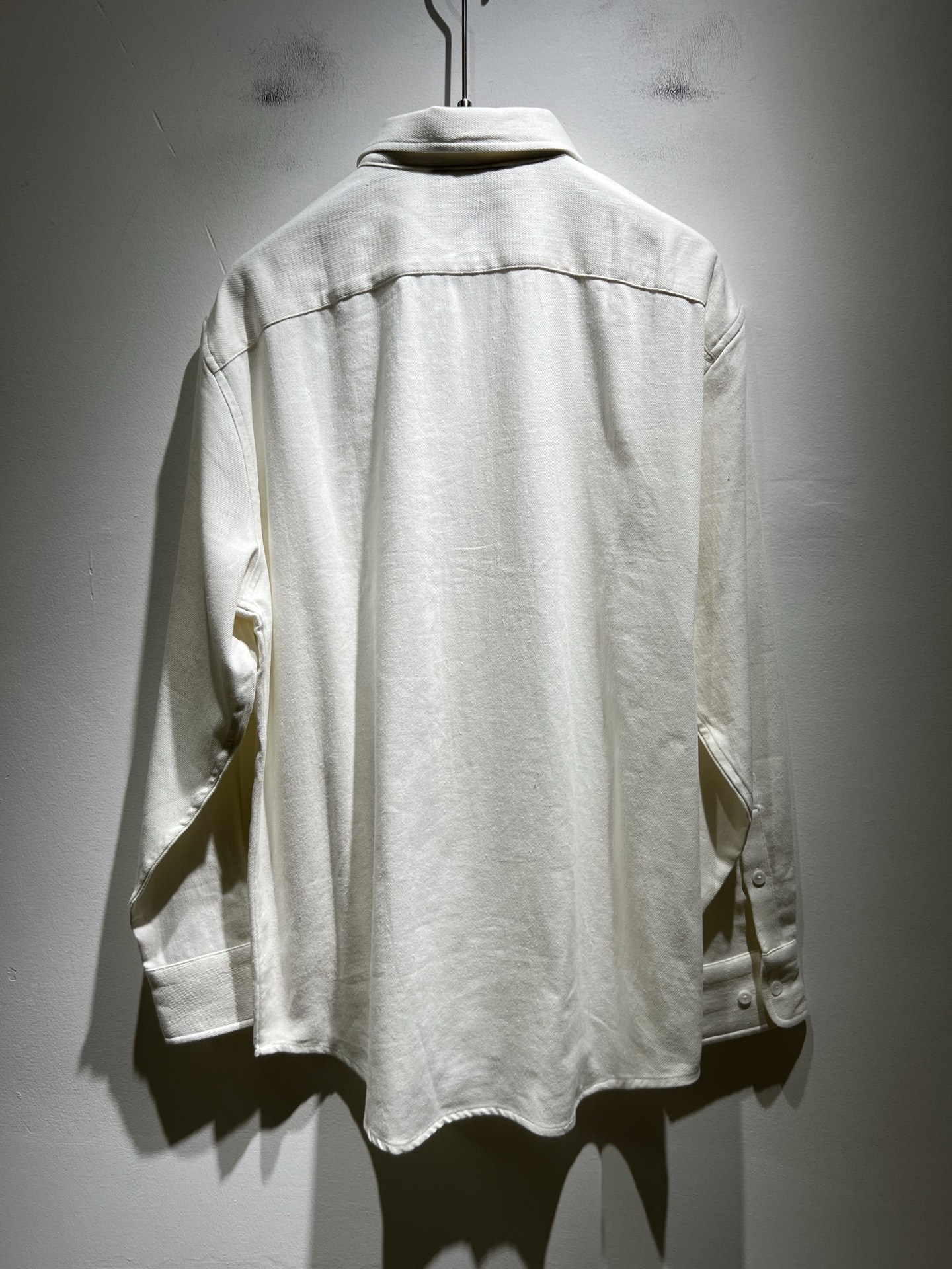  Loro Piana诺悠翩雅 2025秋冬男士衬衣，最新的贸易订单全品相！！网红款！上身舒适透气，不僵