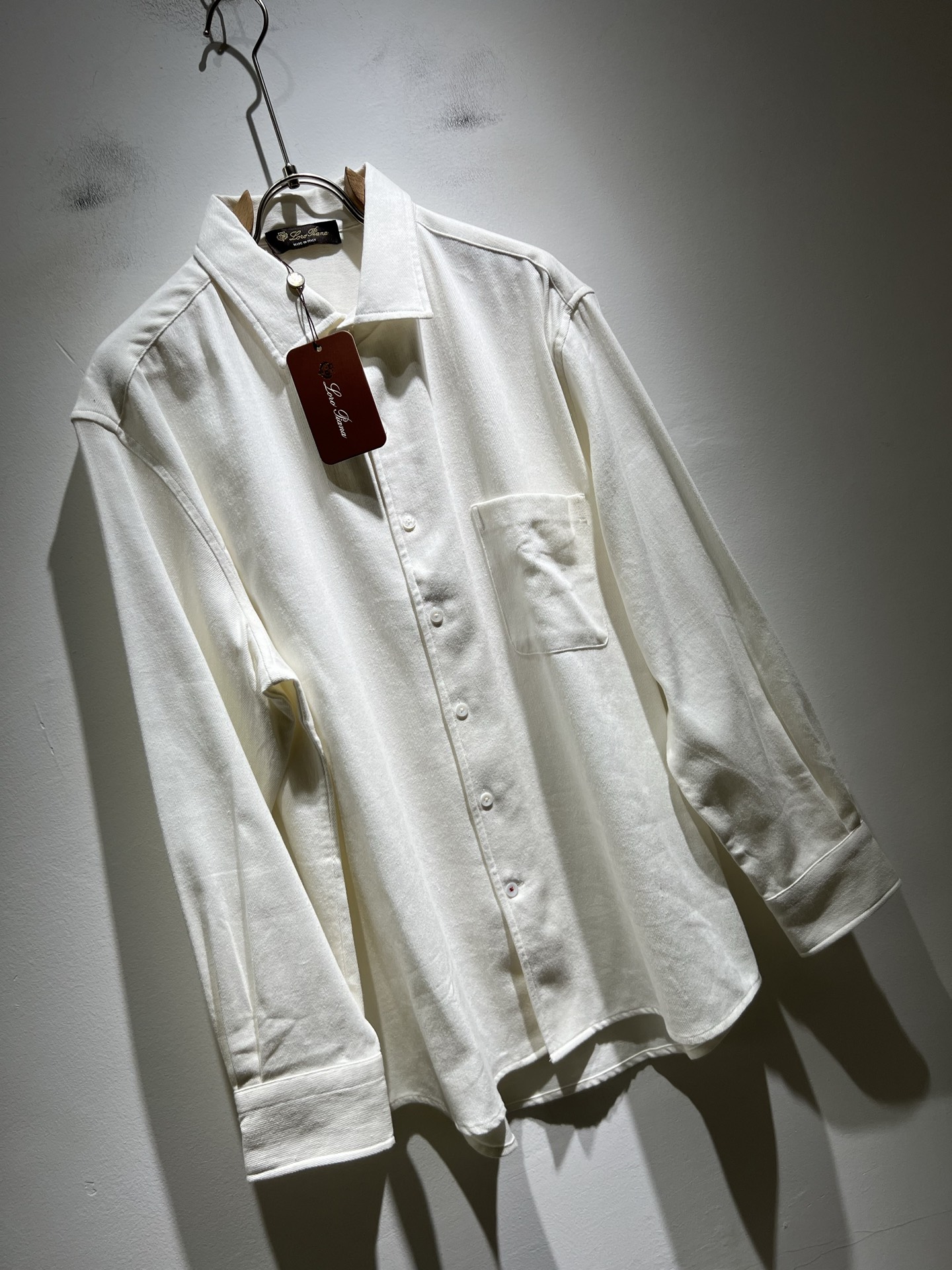  Loro Piana诺悠翩雅 2025秋冬男士衬衣，最新的贸易订单全品相！！网红款！上身舒适透气，不僵