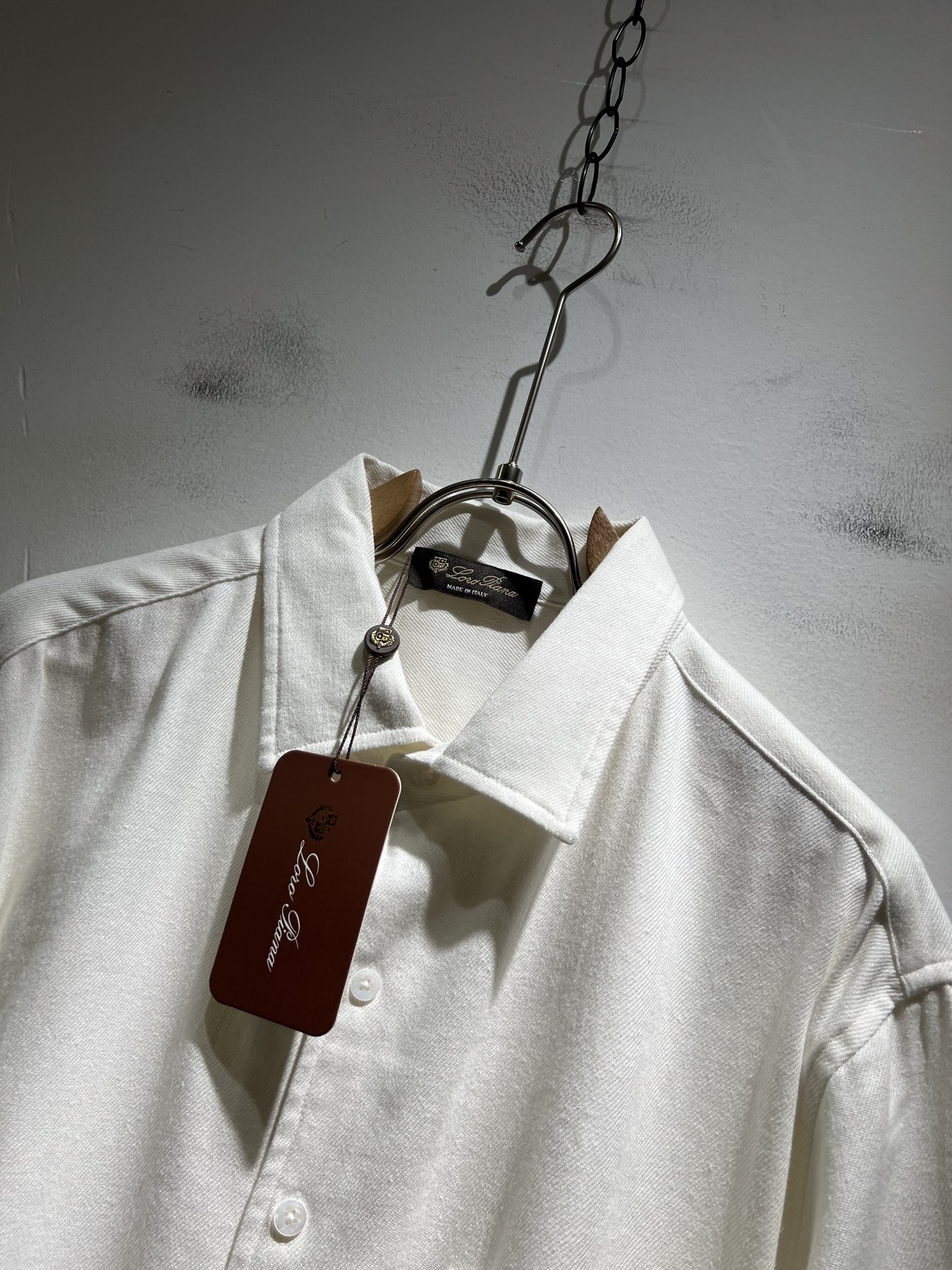  Loro Piana诺悠翩雅 2025秋冬男士衬衣，最新的贸易订单全品相！！网红款！上身舒适透气，不僵