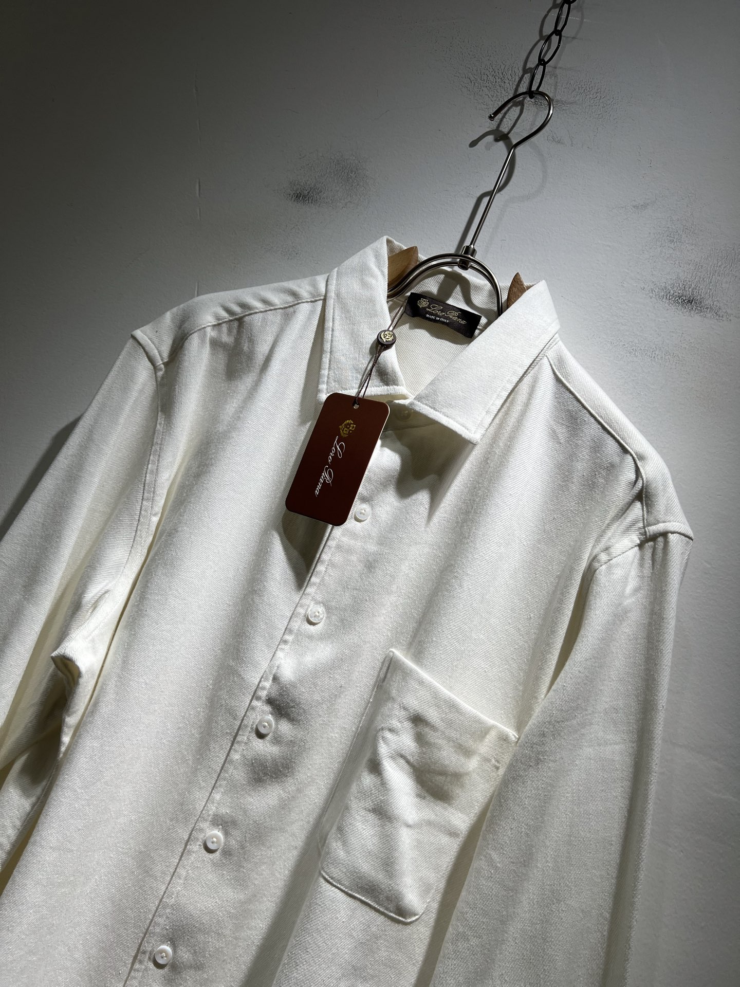  Loro Piana诺悠翩雅 2025秋冬男士衬衣，最新的贸易订单全品相！！网红款！上身舒适透气，不僵