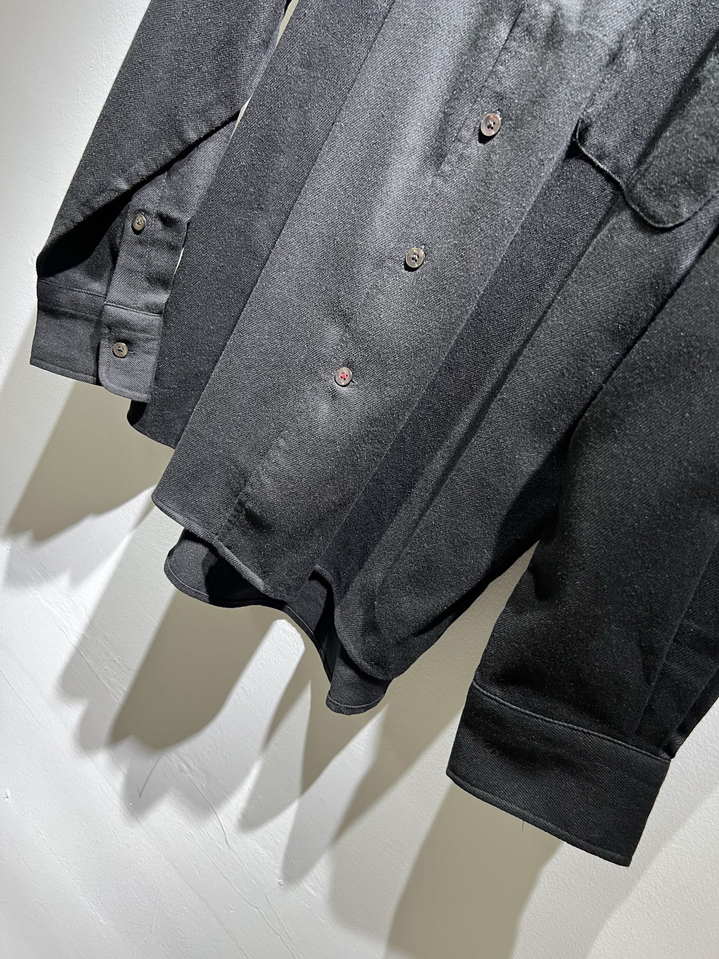  Loro Piana诺悠翩雅 2025秋冬男士衬衣，最新的贸易订单全品相！！网红款！上身舒适透气，不僵