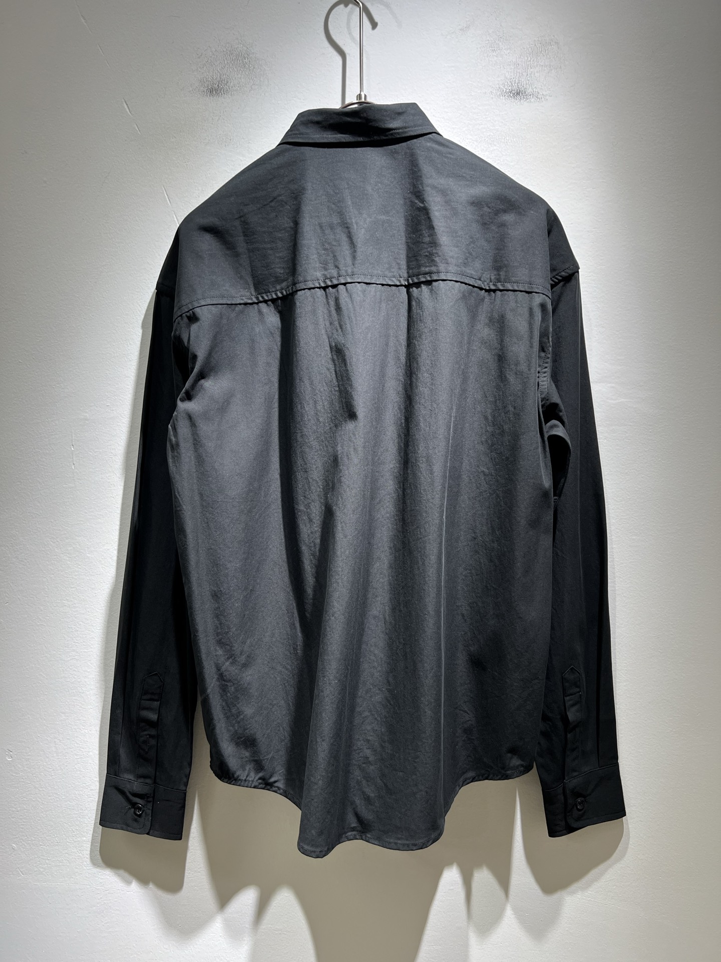  BC-Brunello Cucineli 2025秋冬新款男士长袖衬衣，众多明星都爱穿的时尚百搭单品！