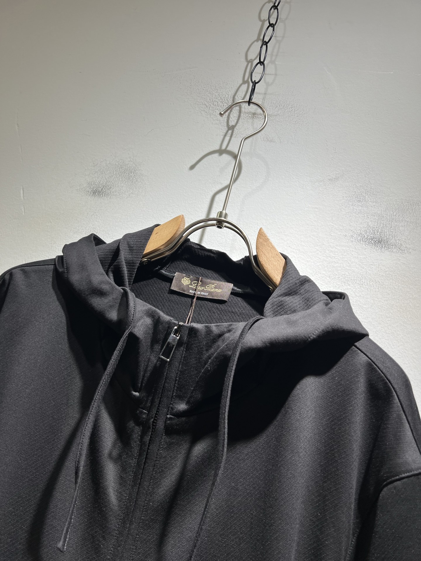  Loro Piana诺悠翩雅 2025秋冬新品男士连帽卫衣，外贸公司订单！客供纯棉棉材质，经典的专有织