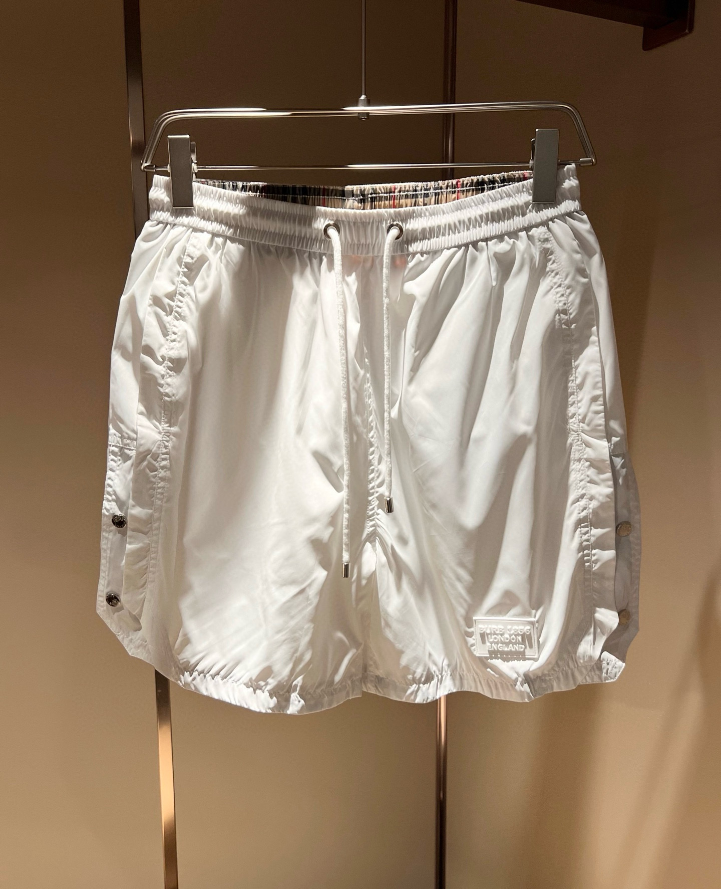  BURBER*Y巴*莉 2025春夏新款休闲百搭男女同款👫休闲短裤！贸易公司渠道稀出，同步官网发售！裤