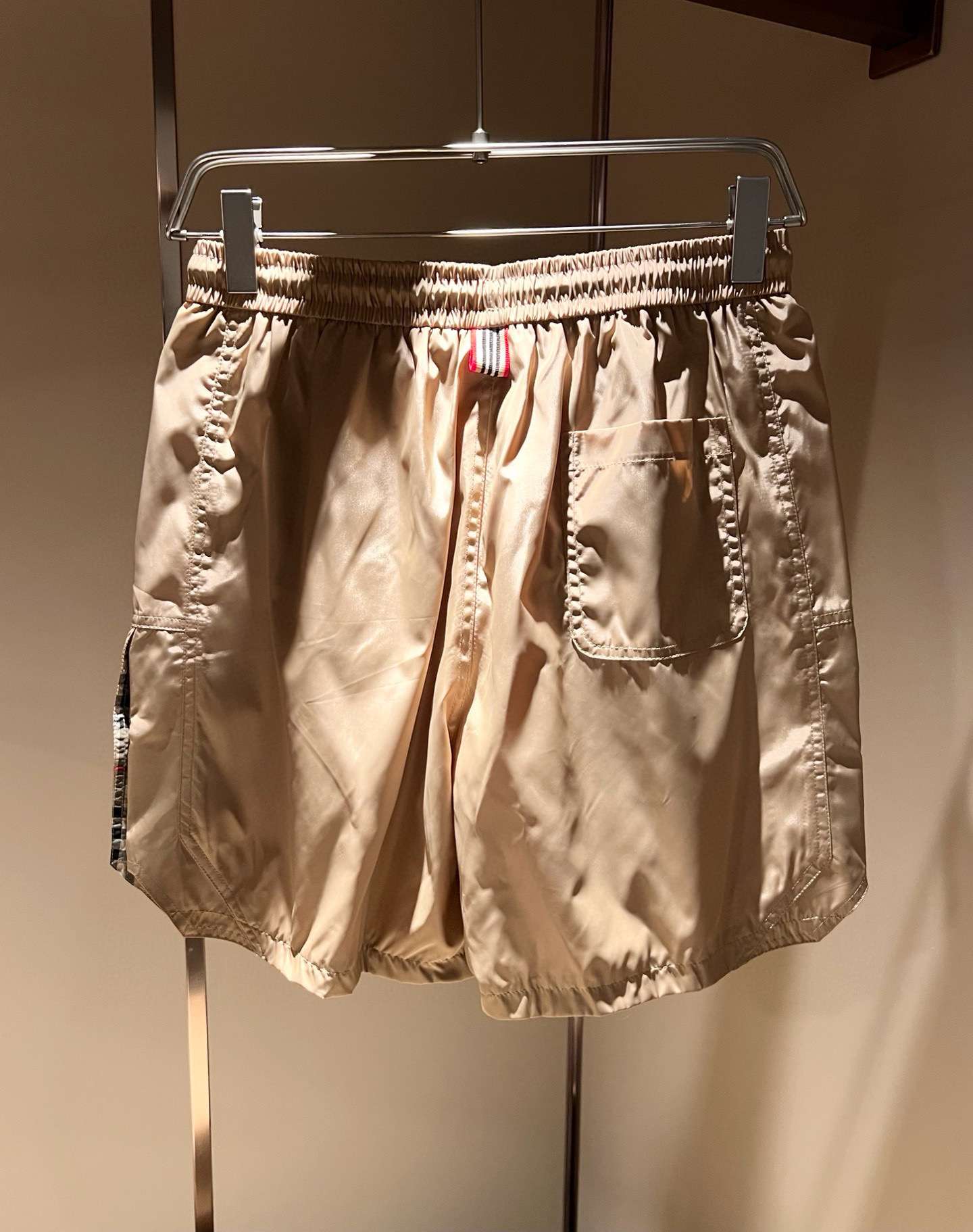  BURBER*Y巴*莉 2025春夏新款休闲百搭男女同款👫休闲短裤！贸易公司渠道稀出，同步官网发售！裤