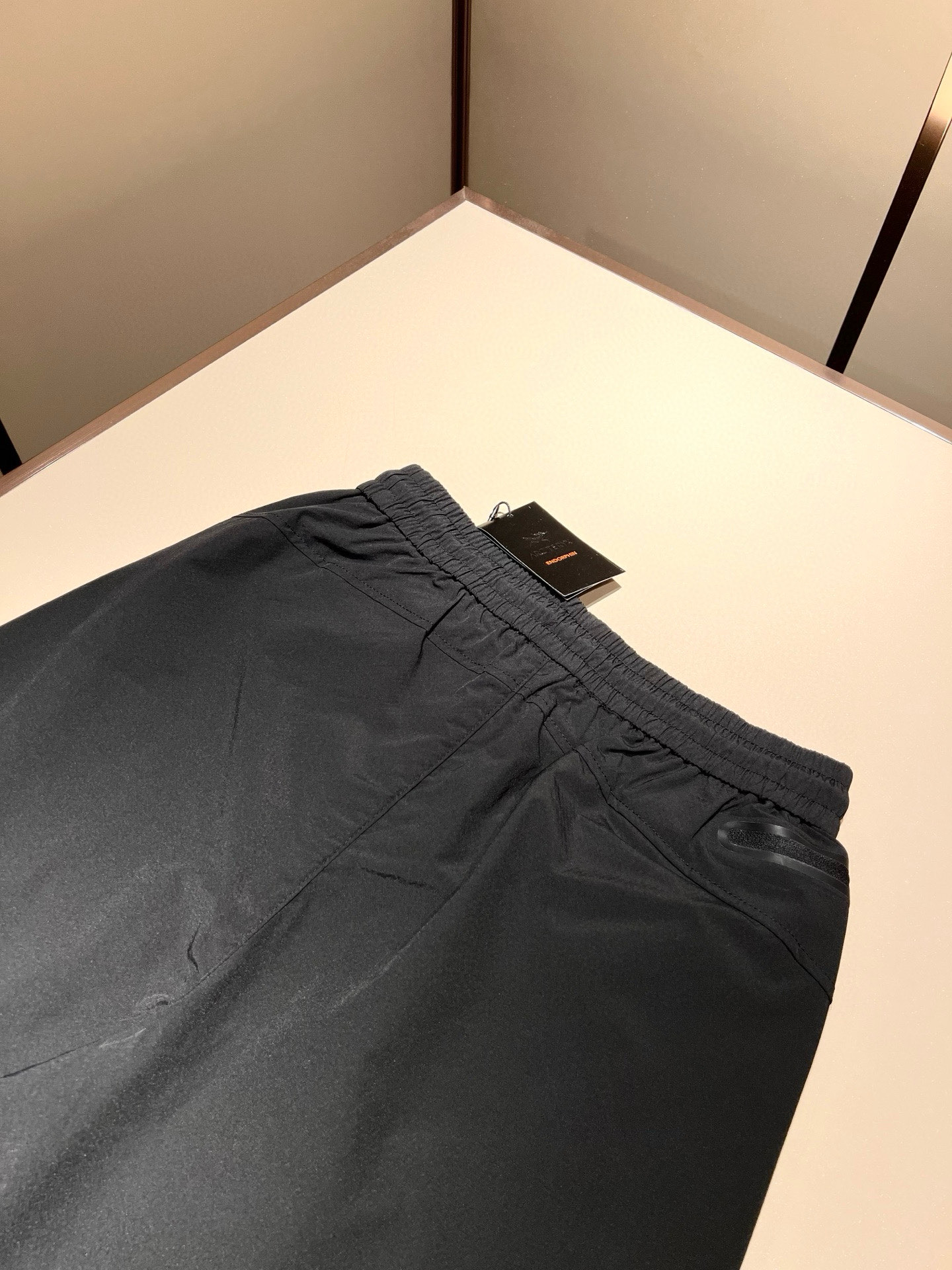  ARCTER*X始*祖鸟 2025春夏新款休闲运动风格休闲短裤裤，户外品牌可能大家第一想到的就是加拿大