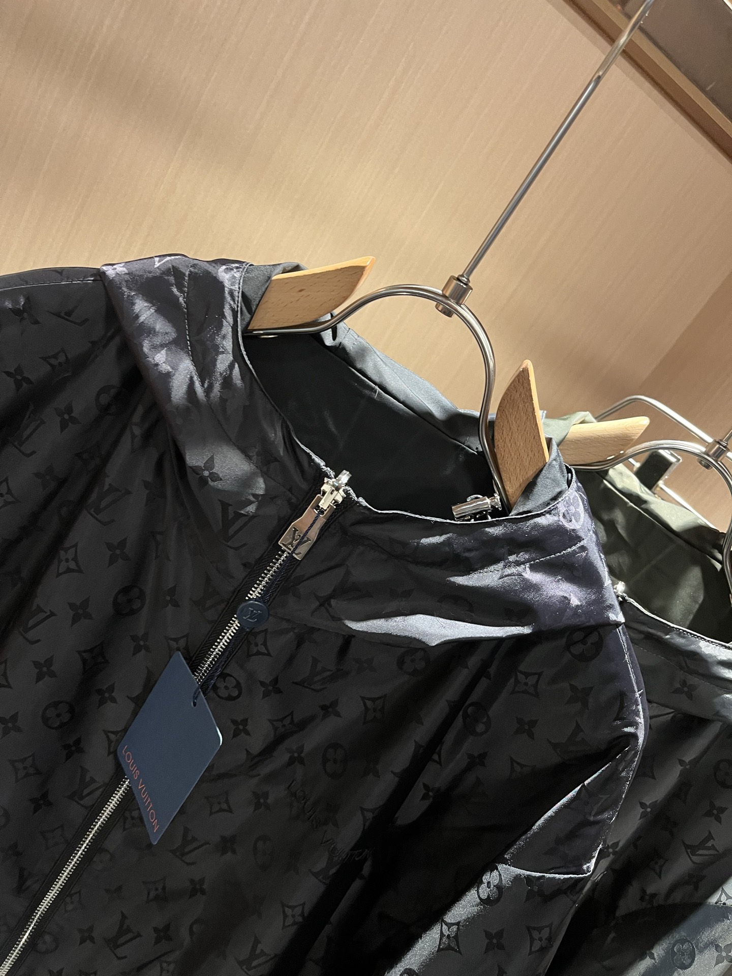  Louis Vuit*on 路易*登 2025秋冬新款轻奢双面穿Monogram立体暗纹工艺男女同款👫