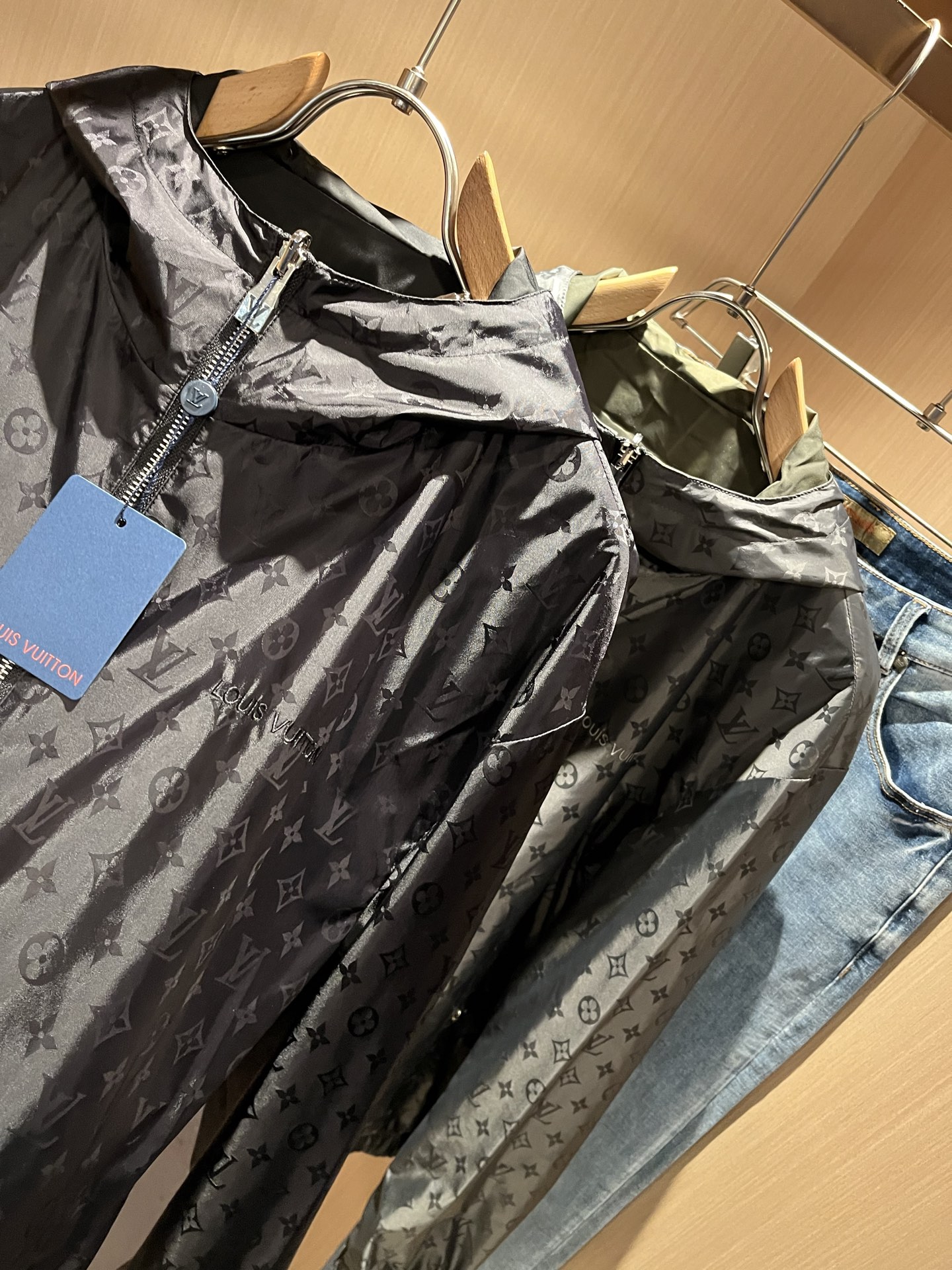  Louis Vuit*on 路易*登 2025秋冬新款轻奢双面穿Monogram立体暗纹工艺男女同款👫