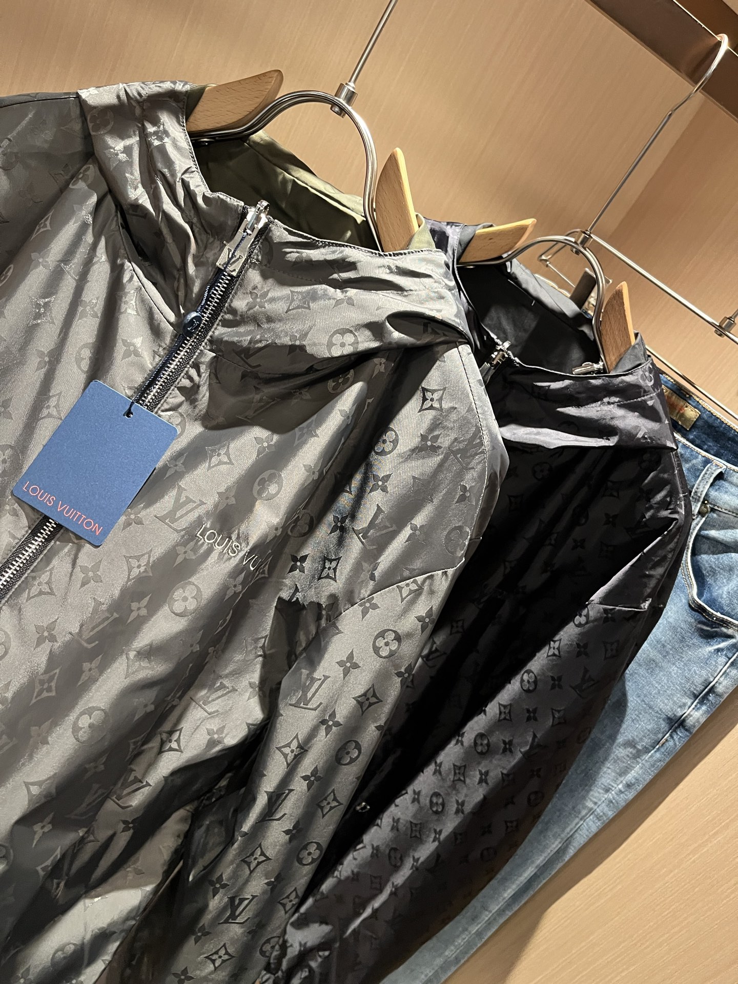  Louis Vuit*on 路易*登 2025秋冬新款轻奢双面穿Monogram立体暗纹工艺男女同款👫