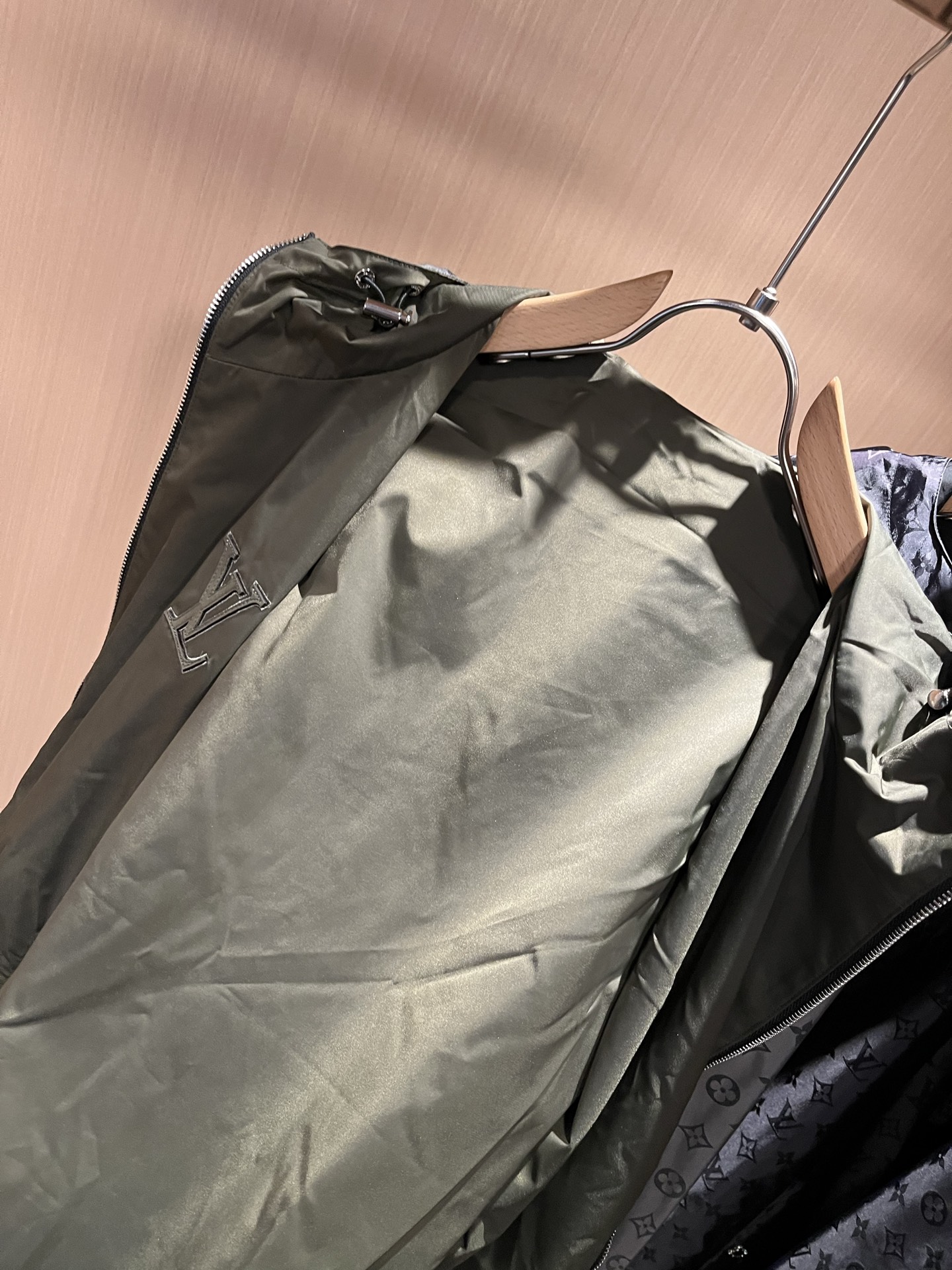  Louis Vuit*on 路易*登 2025秋冬新款轻奢双面穿Monogram立体暗纹工艺男女同款👫