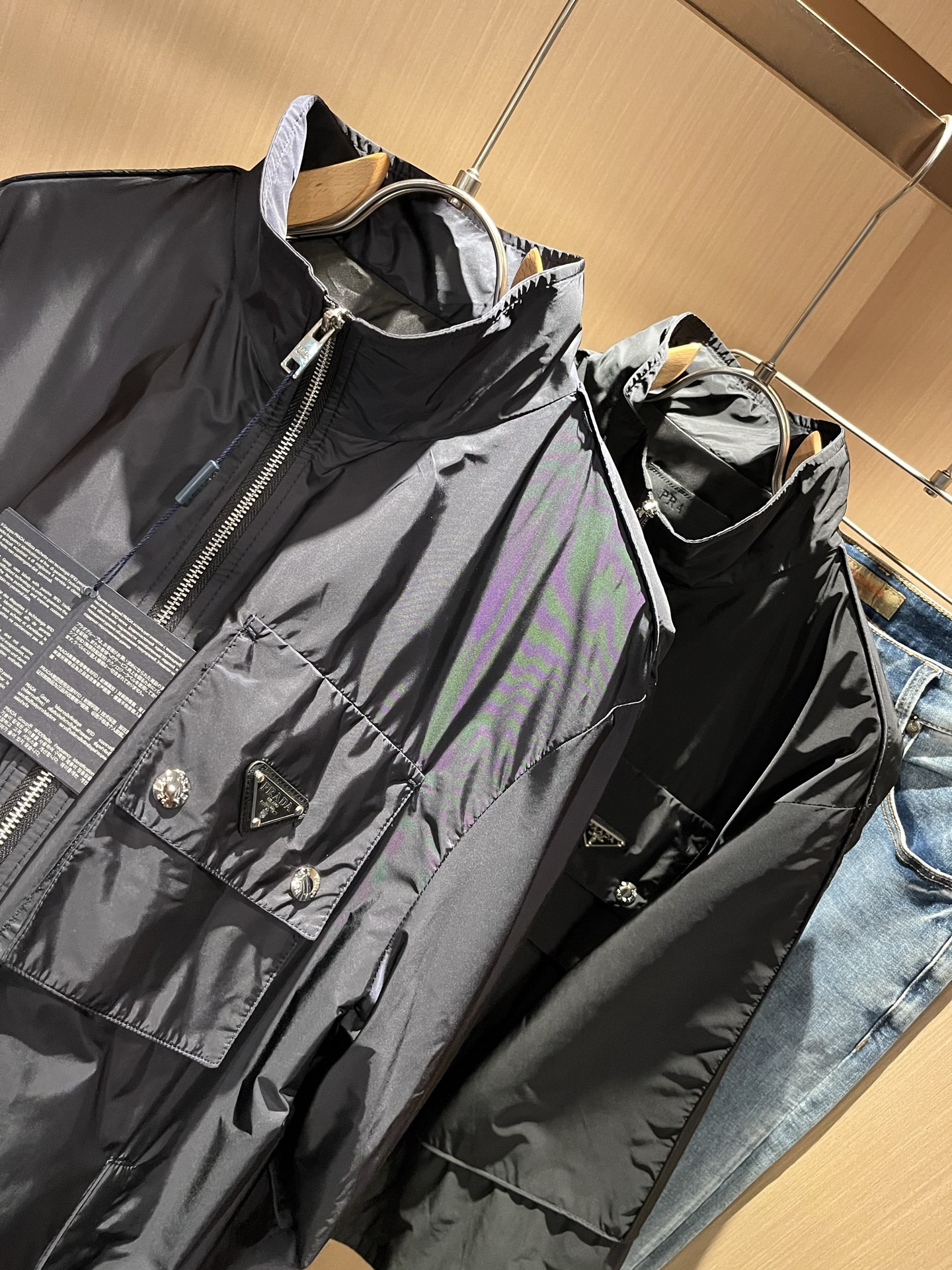 PRAD*A普*达2025秋冬休闲夹克外套，最新时尚休闲拉链夹克，时尚夹克外套!贸易公司渠道稀出，同步官