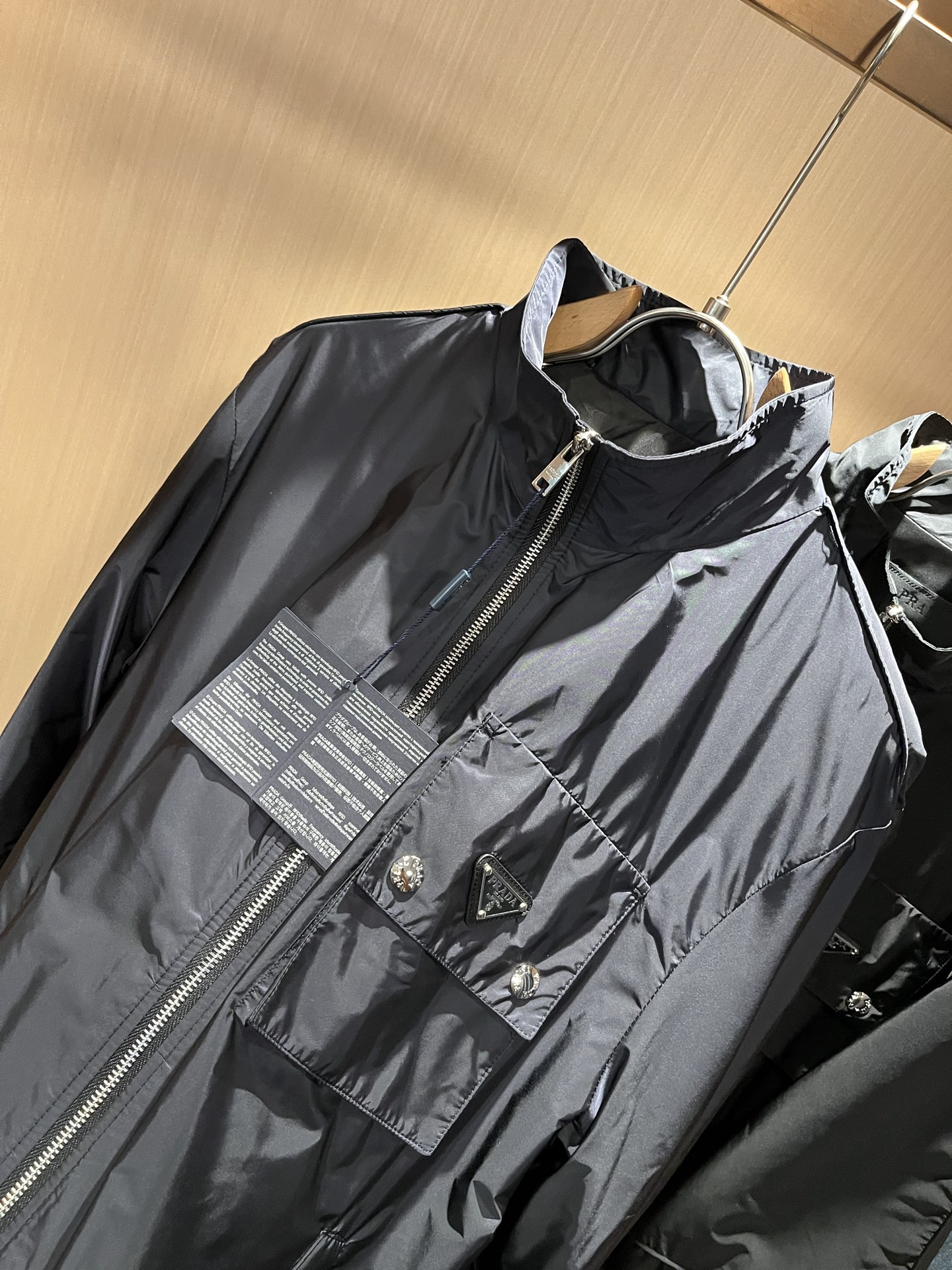 PRAD*A普*达2025秋冬休闲夹克外套，最新时尚休闲拉链夹克，时尚夹克外套!贸易公司渠道稀出，同步官