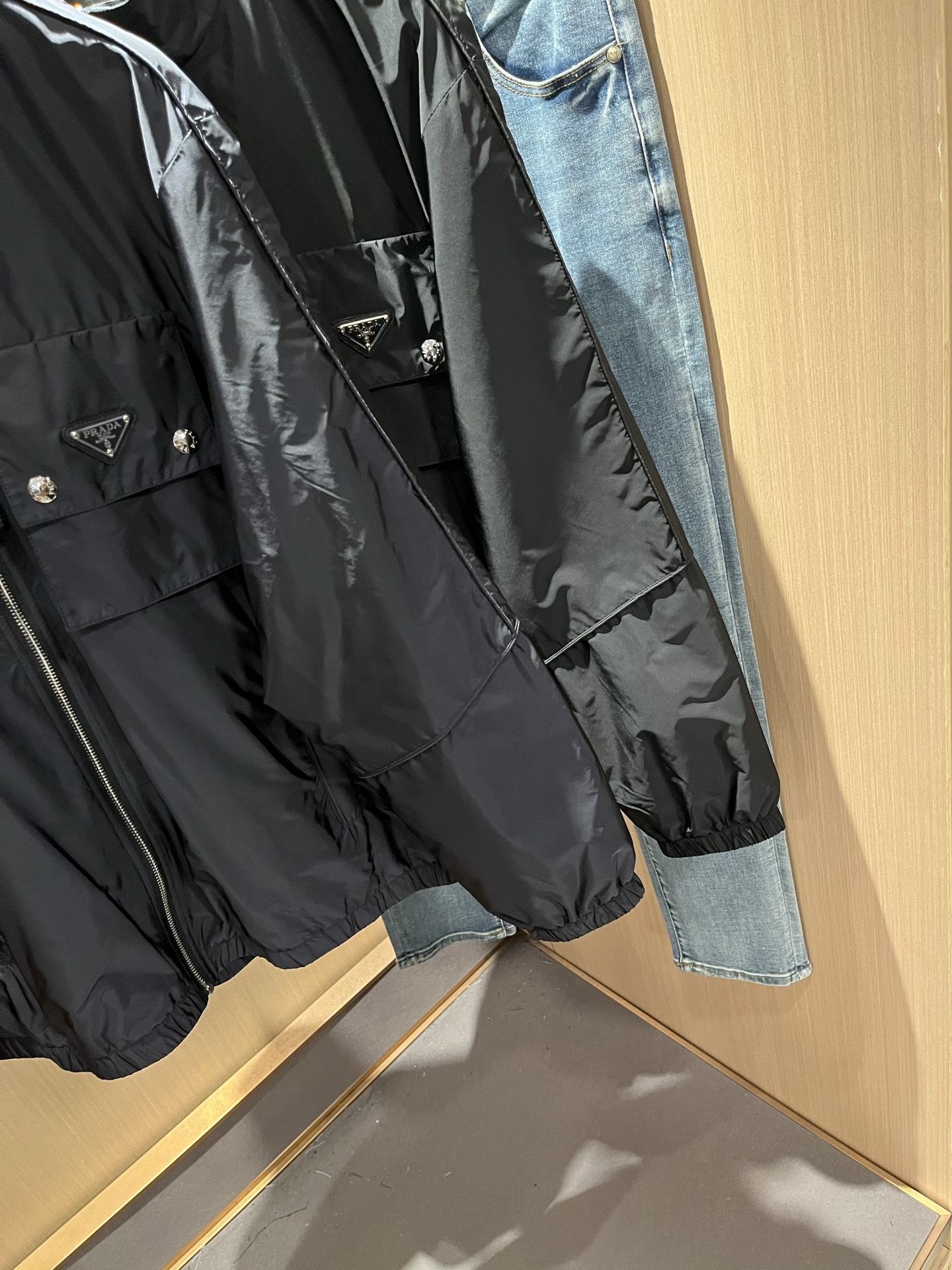 PRAD*A普*达2025秋冬休闲夹克外套，最新时尚休闲拉链夹克，时尚夹克外套!贸易公司渠道稀出，同步官