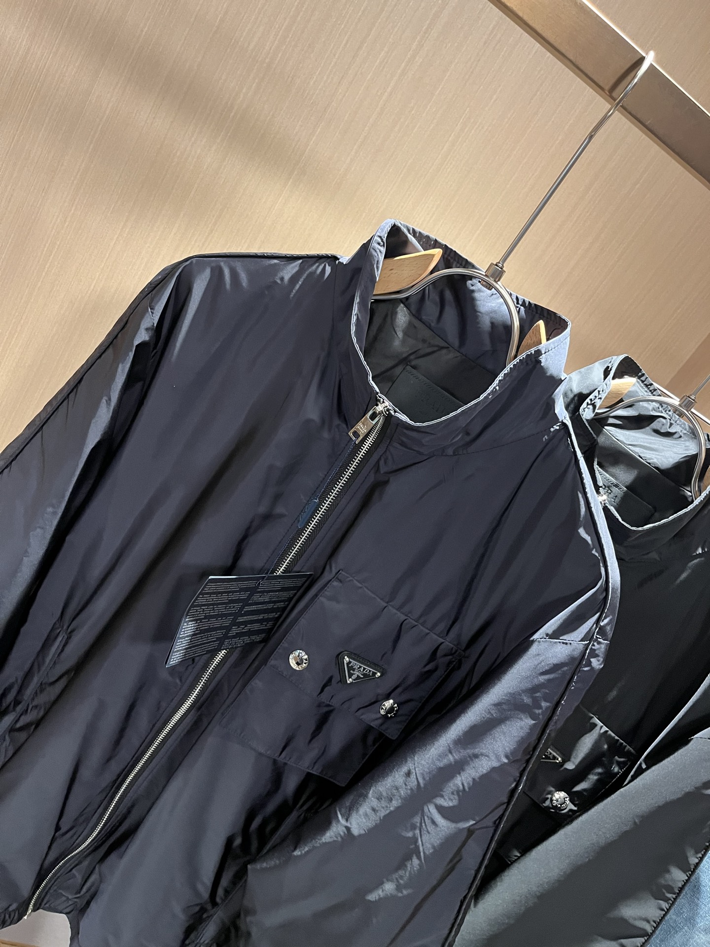 PRAD*A普*达2025秋冬休闲夹克外套，最新时尚休闲拉链夹克，时尚夹克外套!贸易公司渠道稀出，同步官